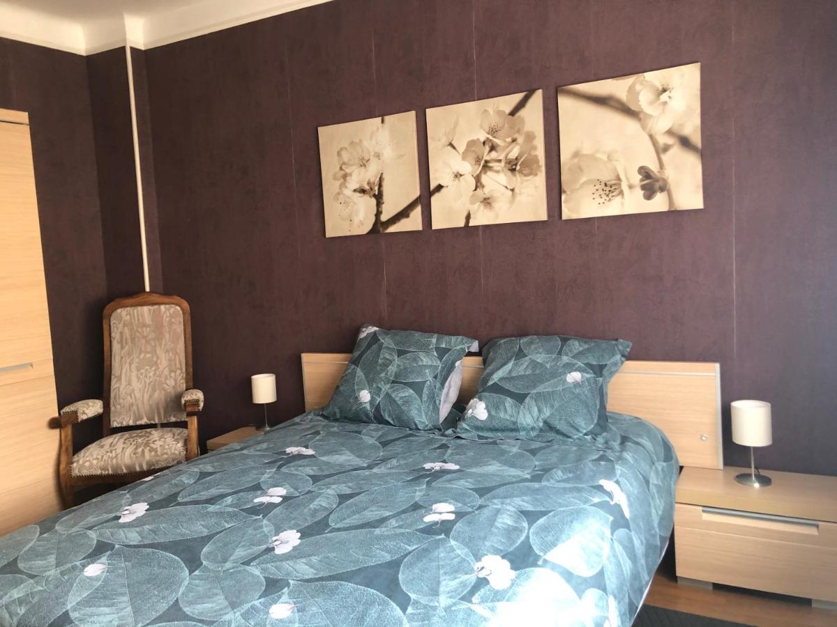 Double Room with Private Bathroom - Photo 4