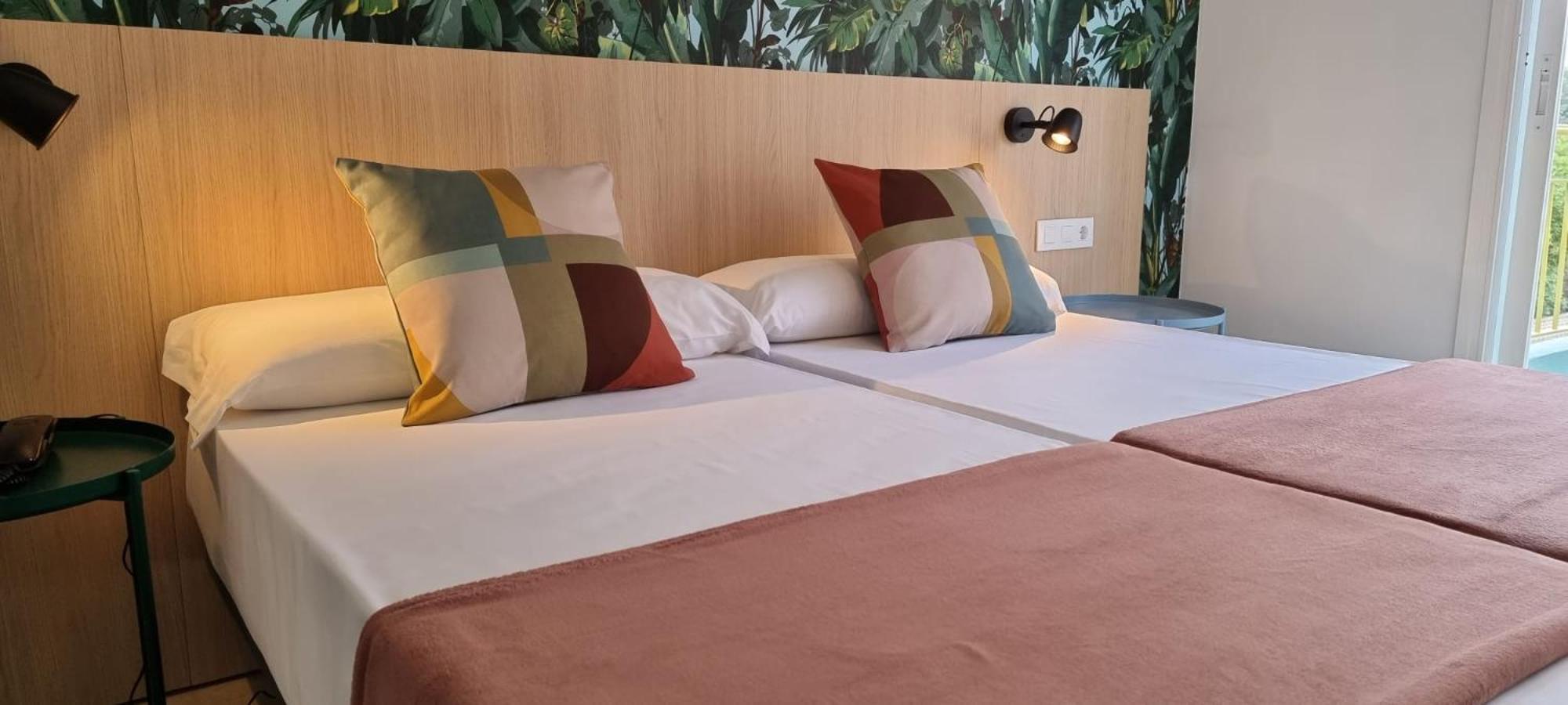 Habitación Doble Económica con Balcón