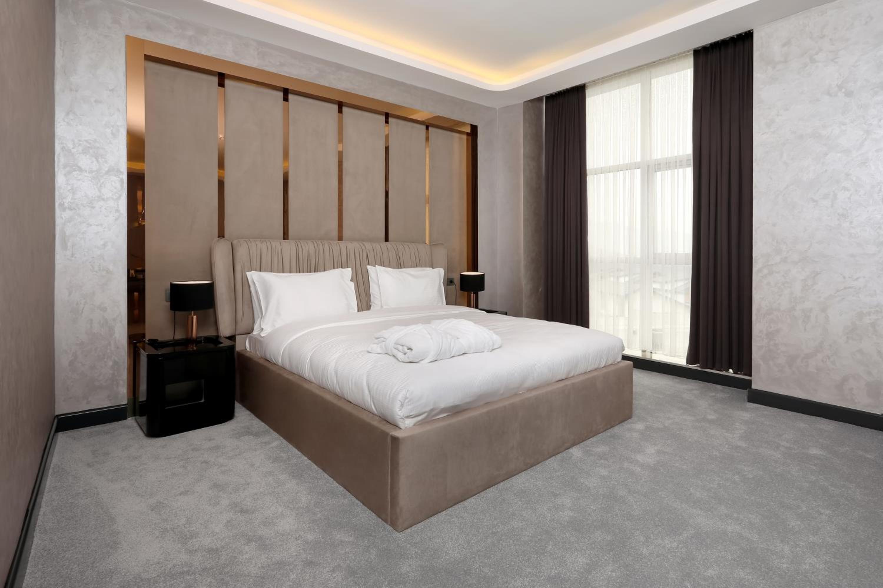 Suite - Photo 7