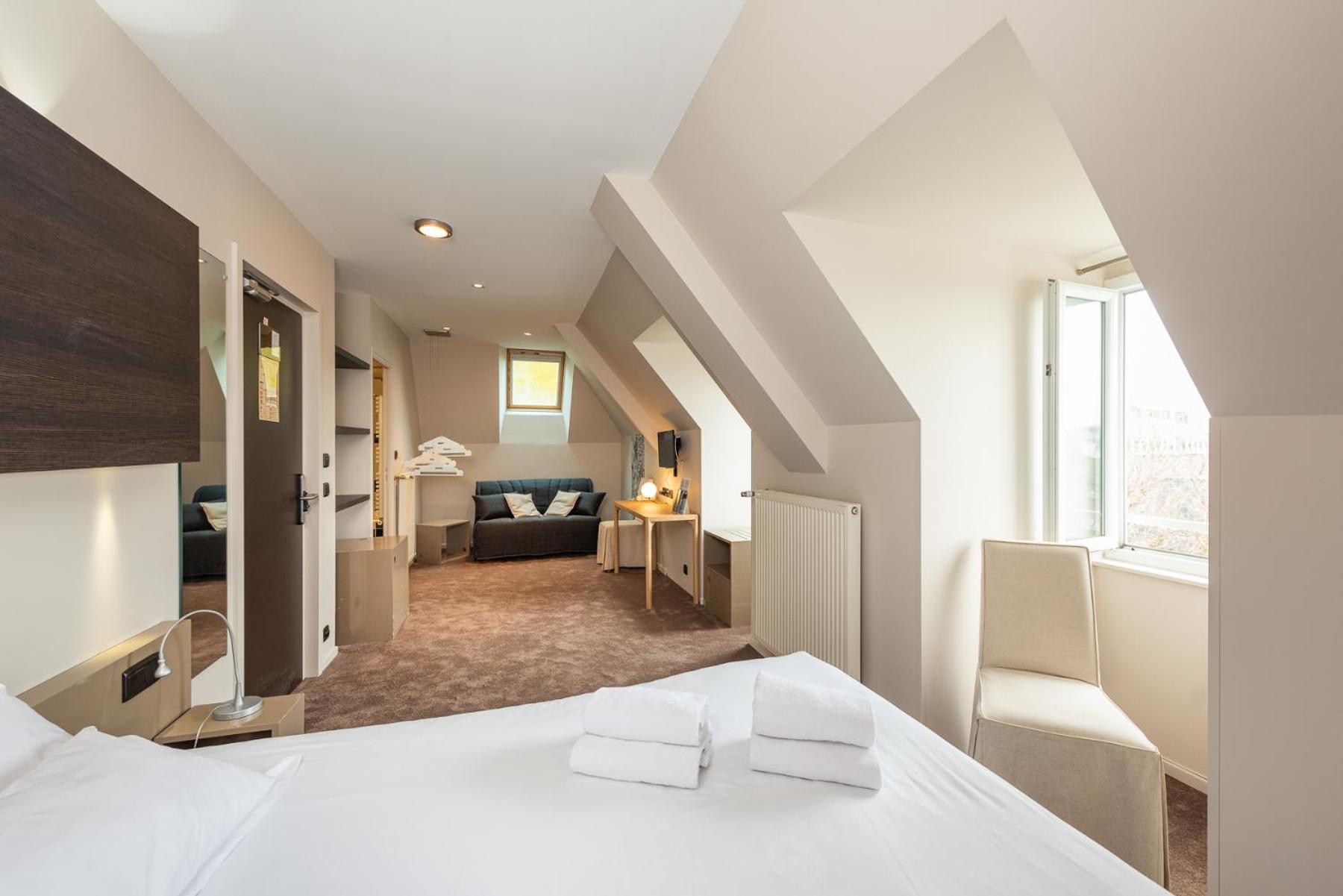 Family Suite overlooking the place photo 1