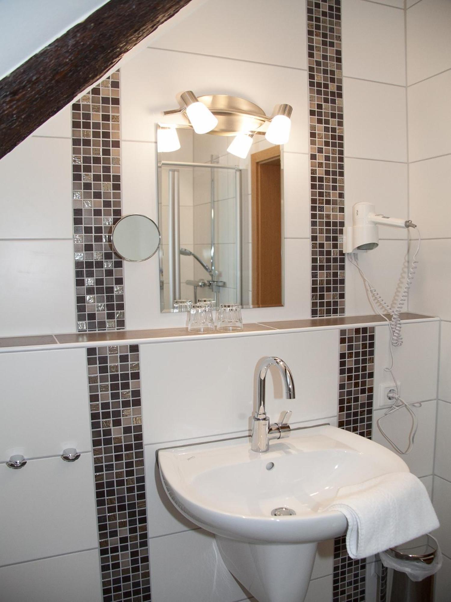 Family Room with Shower photo 3