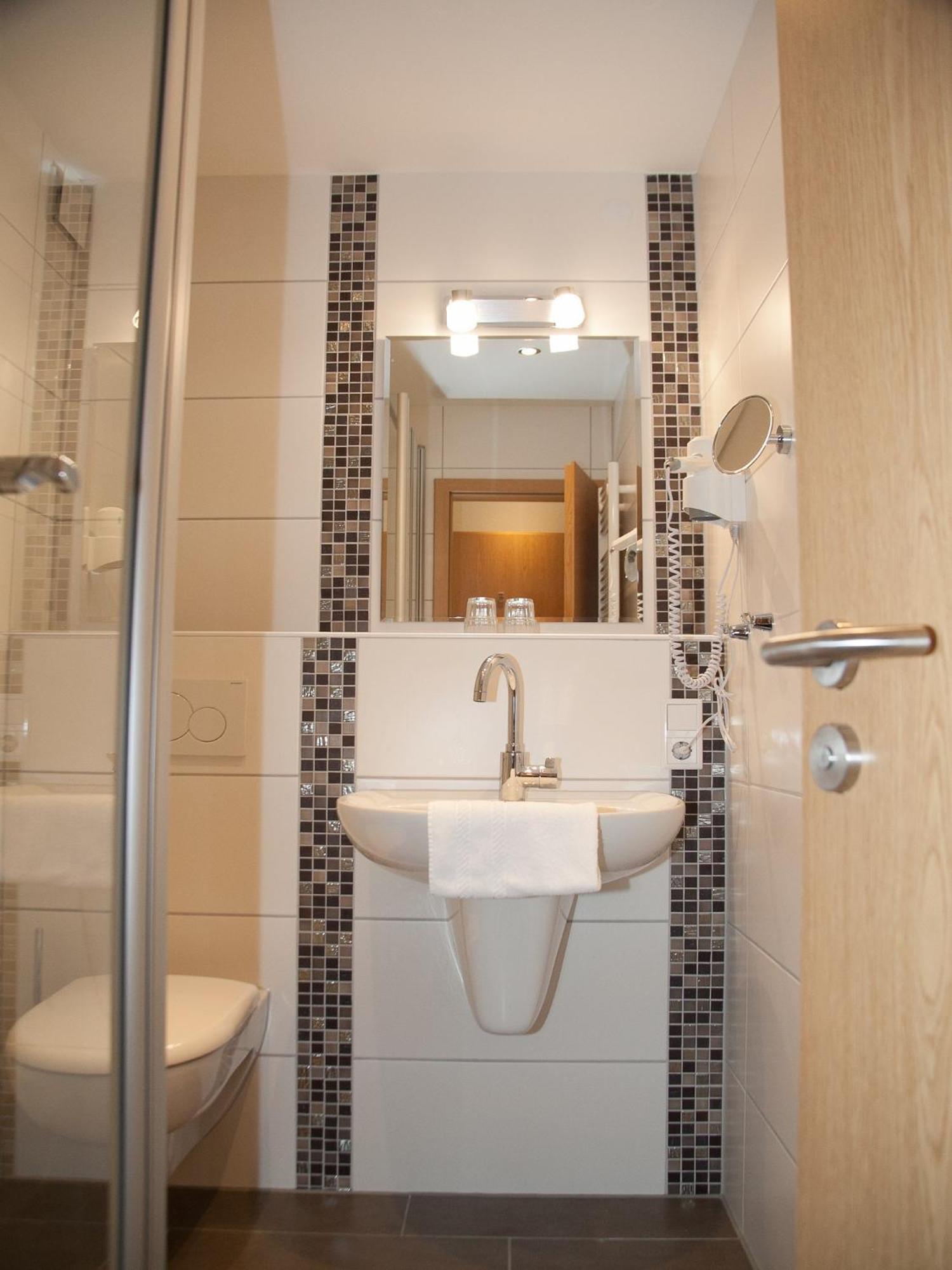Quadruple Room with Bathroom photo 3