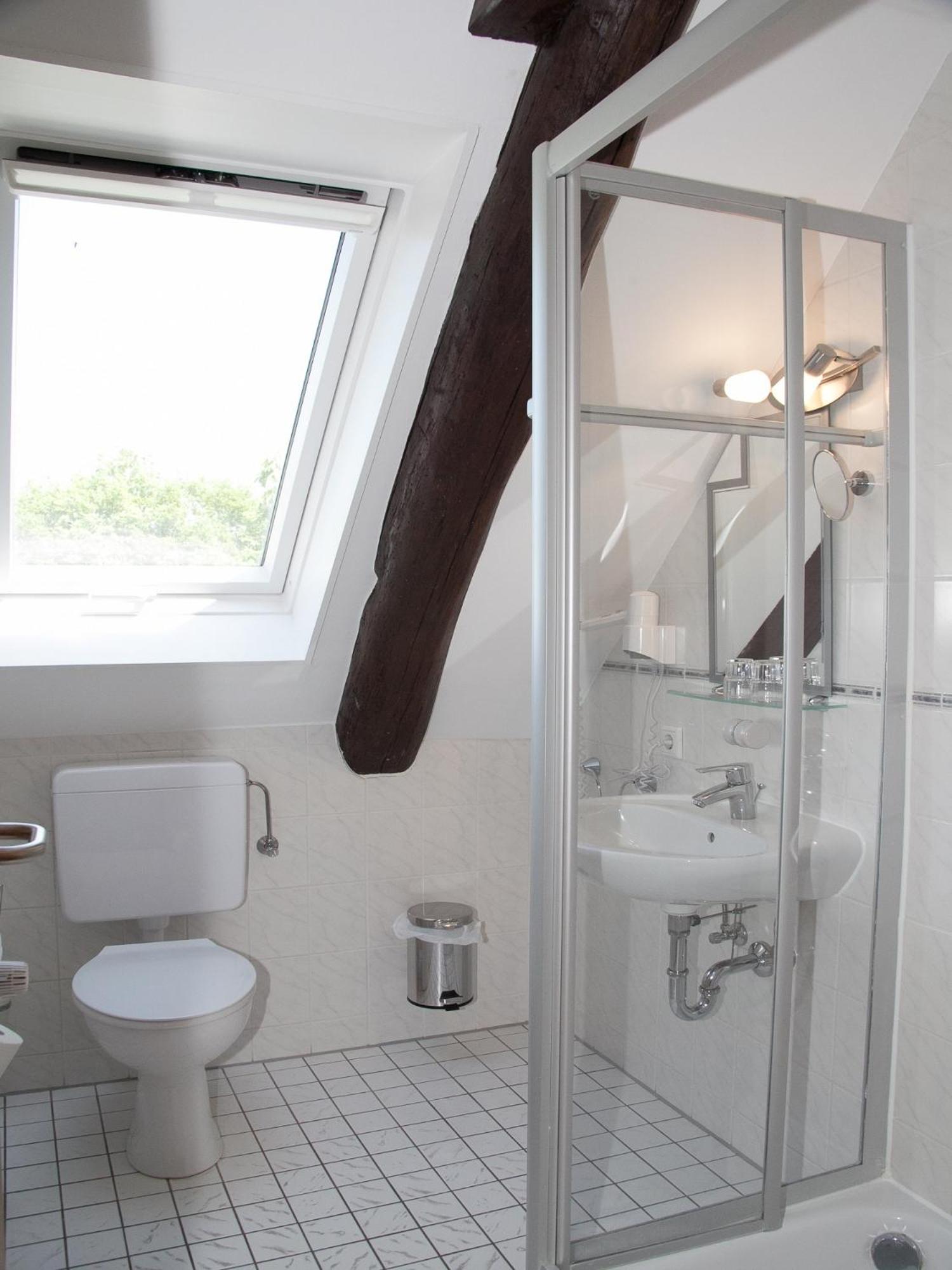Family Room with Shower photo 3