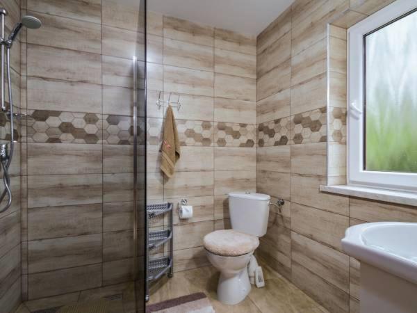 Two-Bedroom House - Photo 9