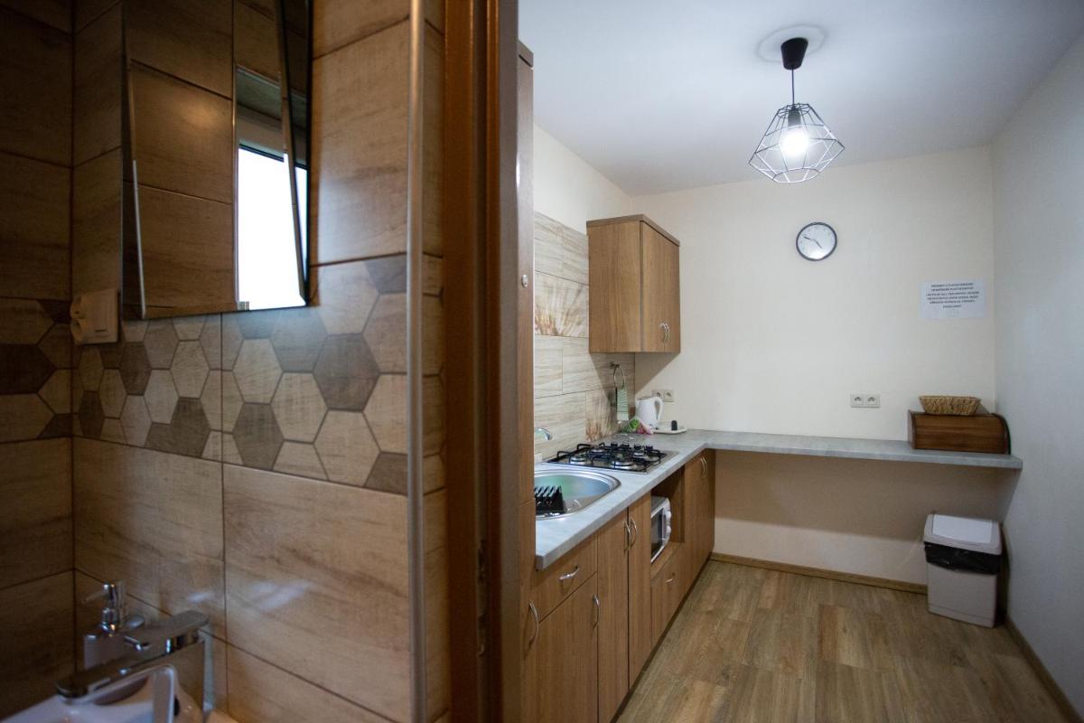 Two-Bedroom House - Photo 17