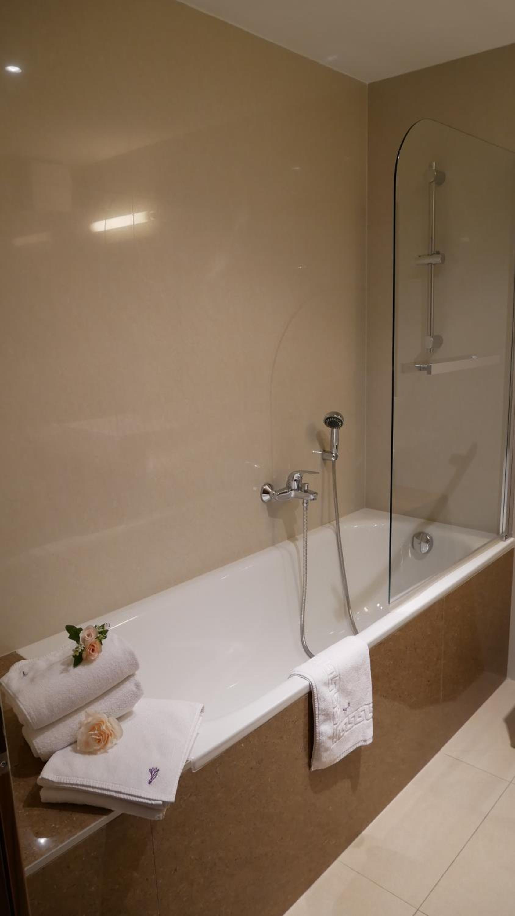 Standard Double Room photo 2