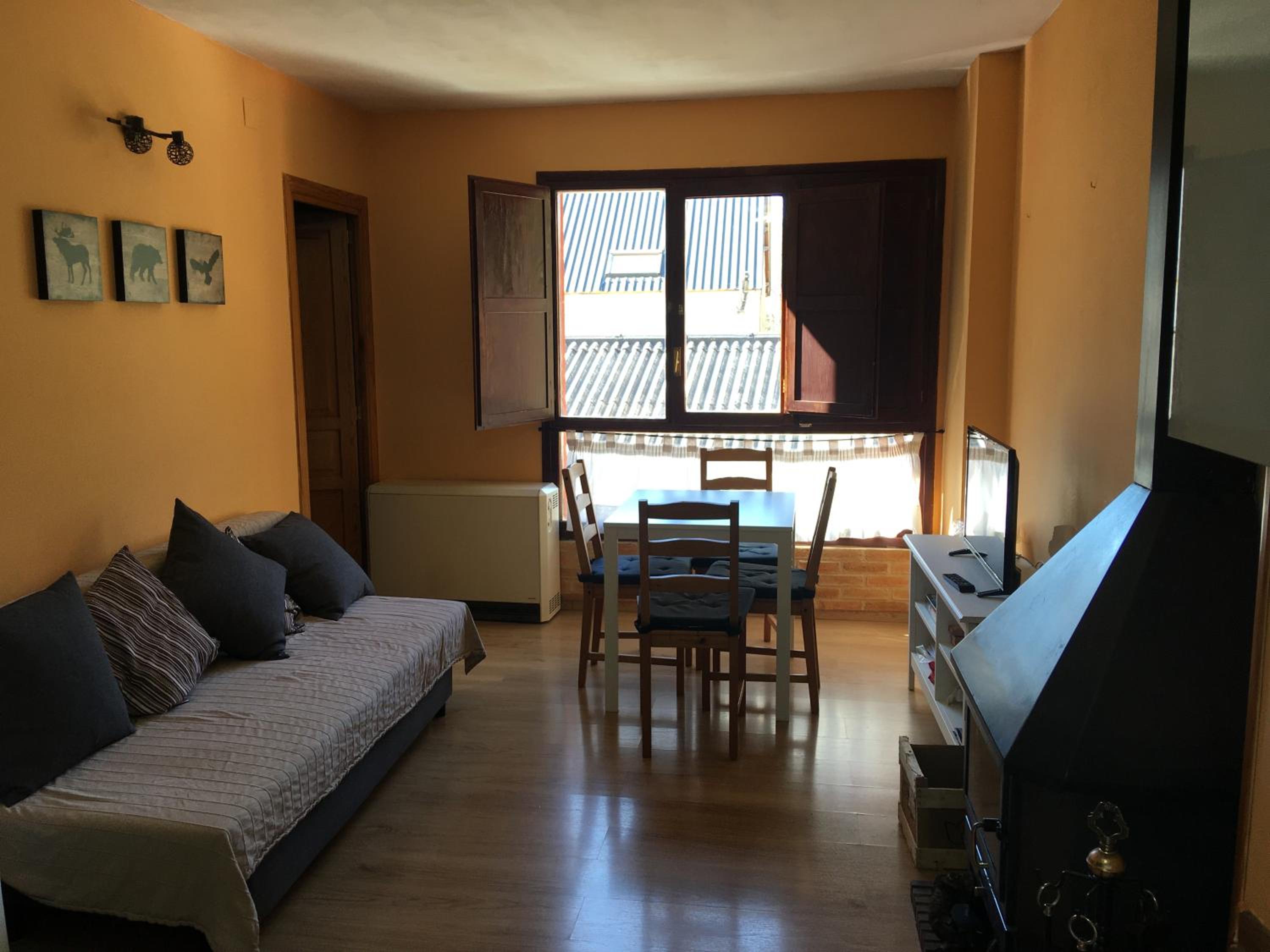 One-Bedroom Apartment - Photo 10