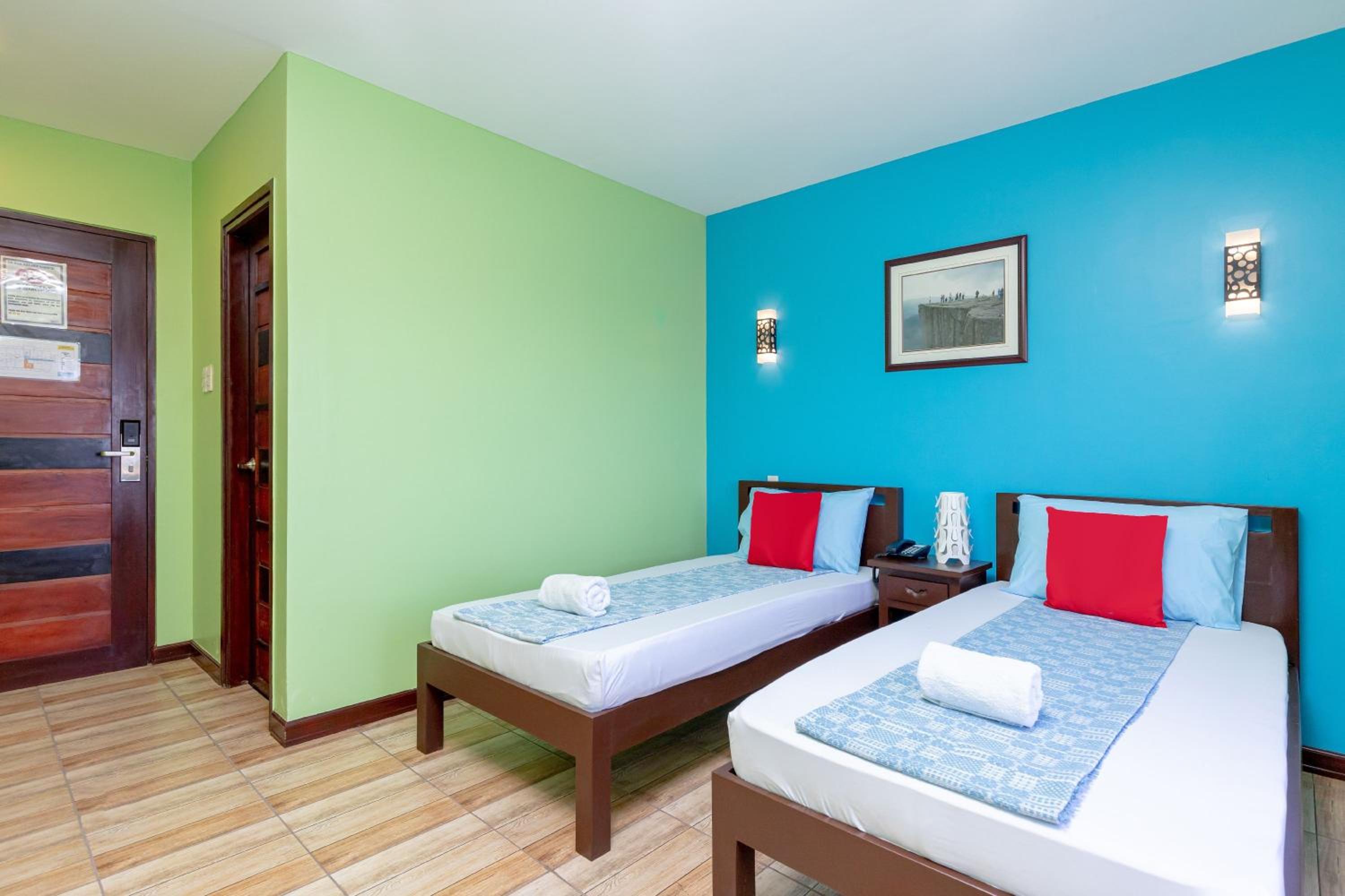 Superior Twin Room photo 3