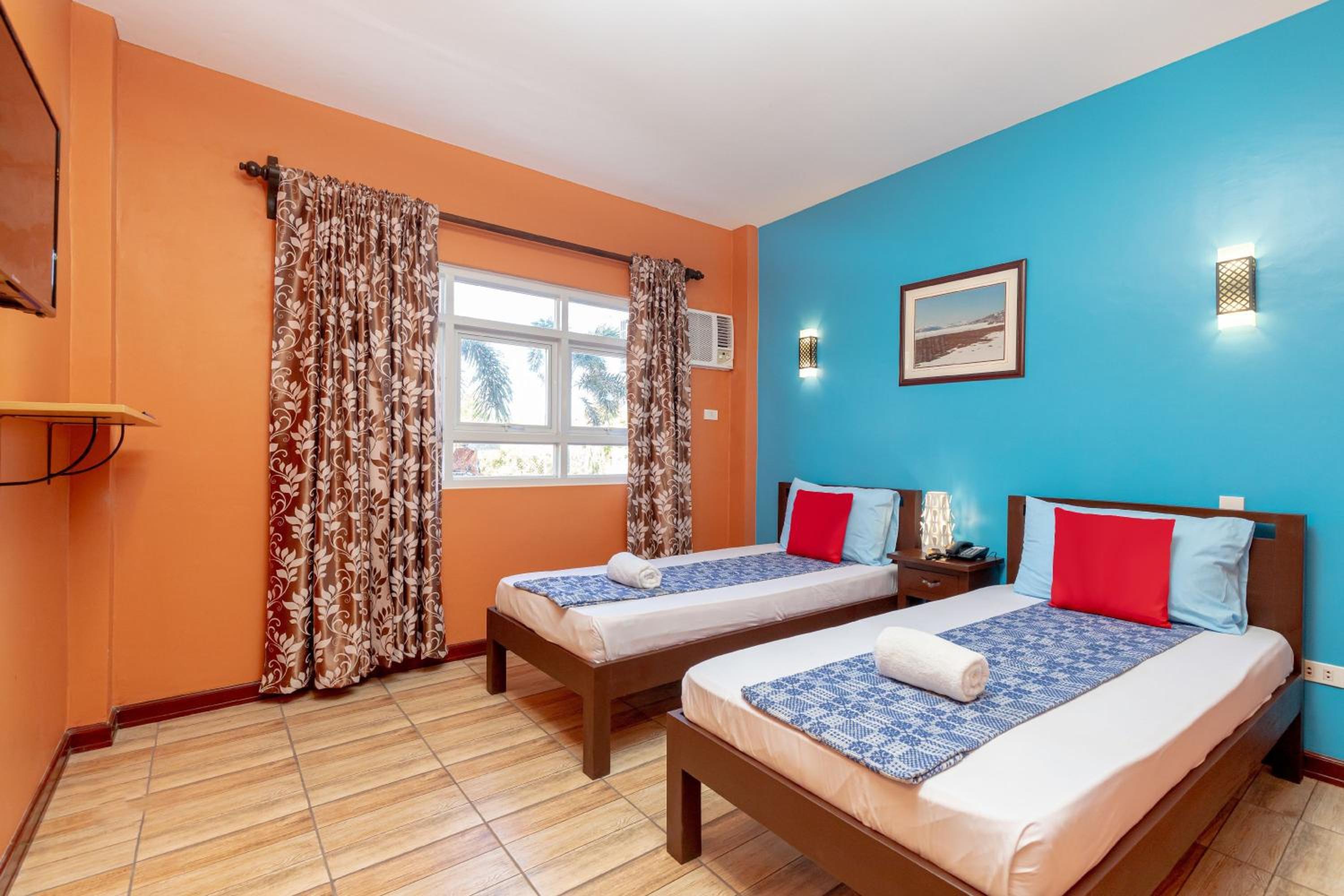 Standard Twin Room photo 1
