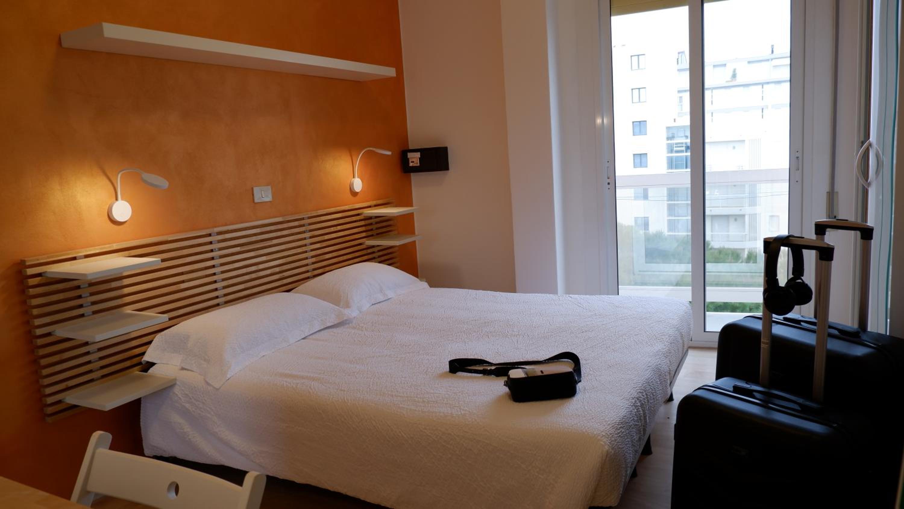 Double or Twin Room with Balcony photo 3