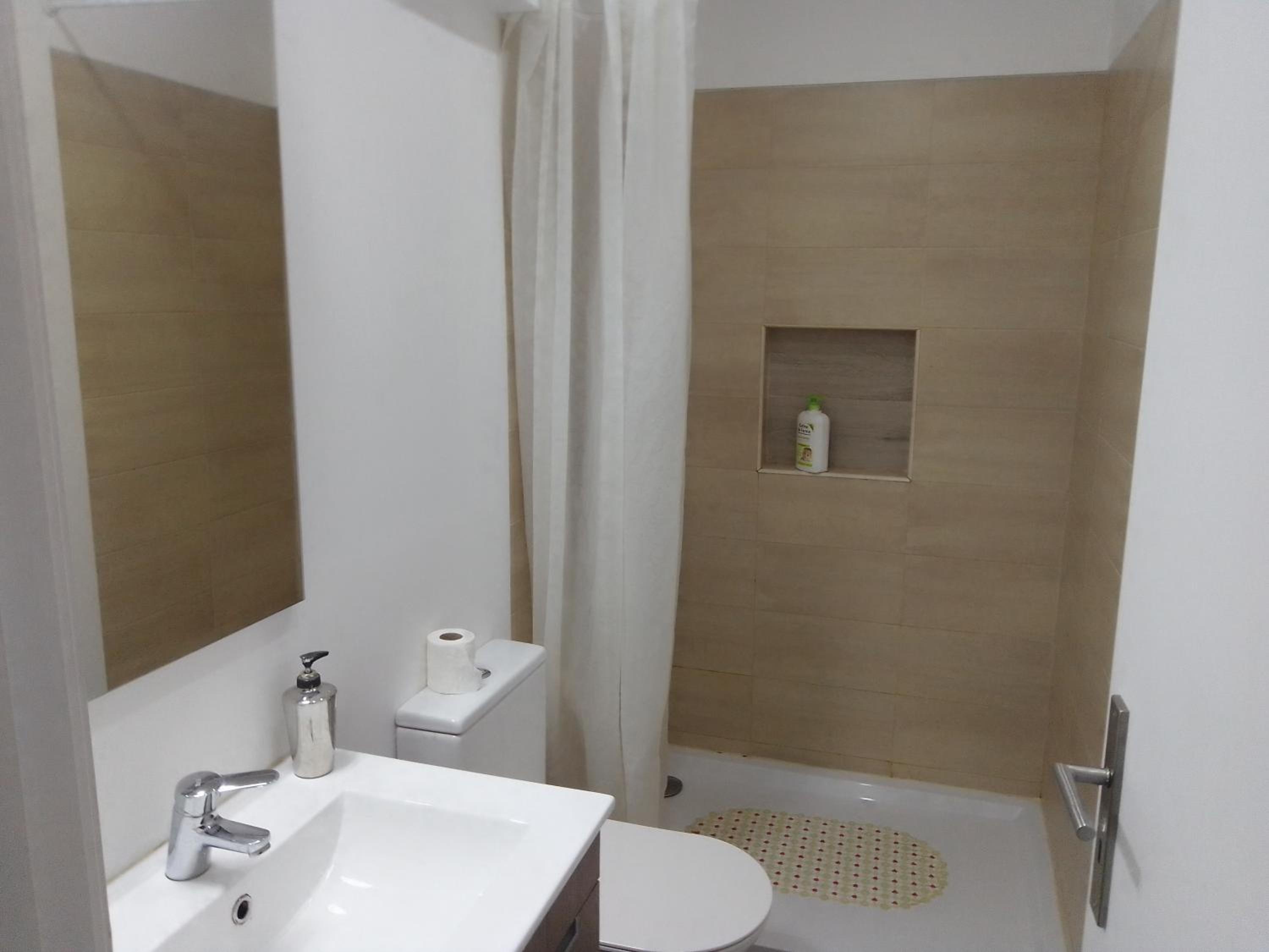 Triple Room with Private Bathroom photo 3