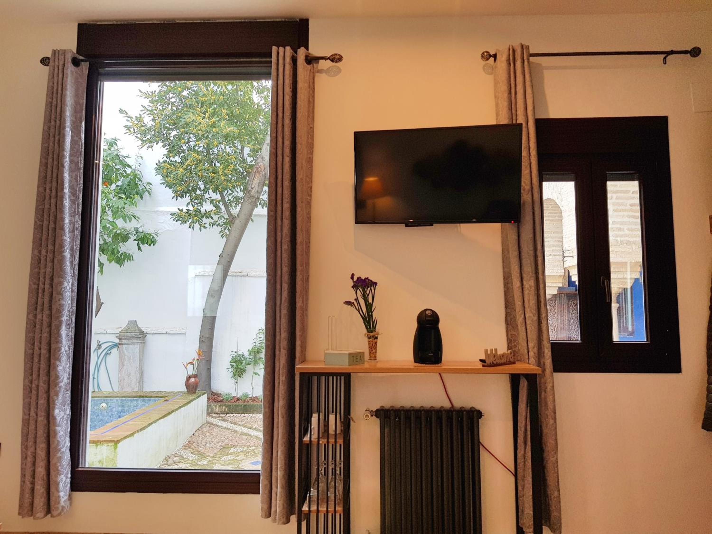 Suite with Garden View - Photo 5