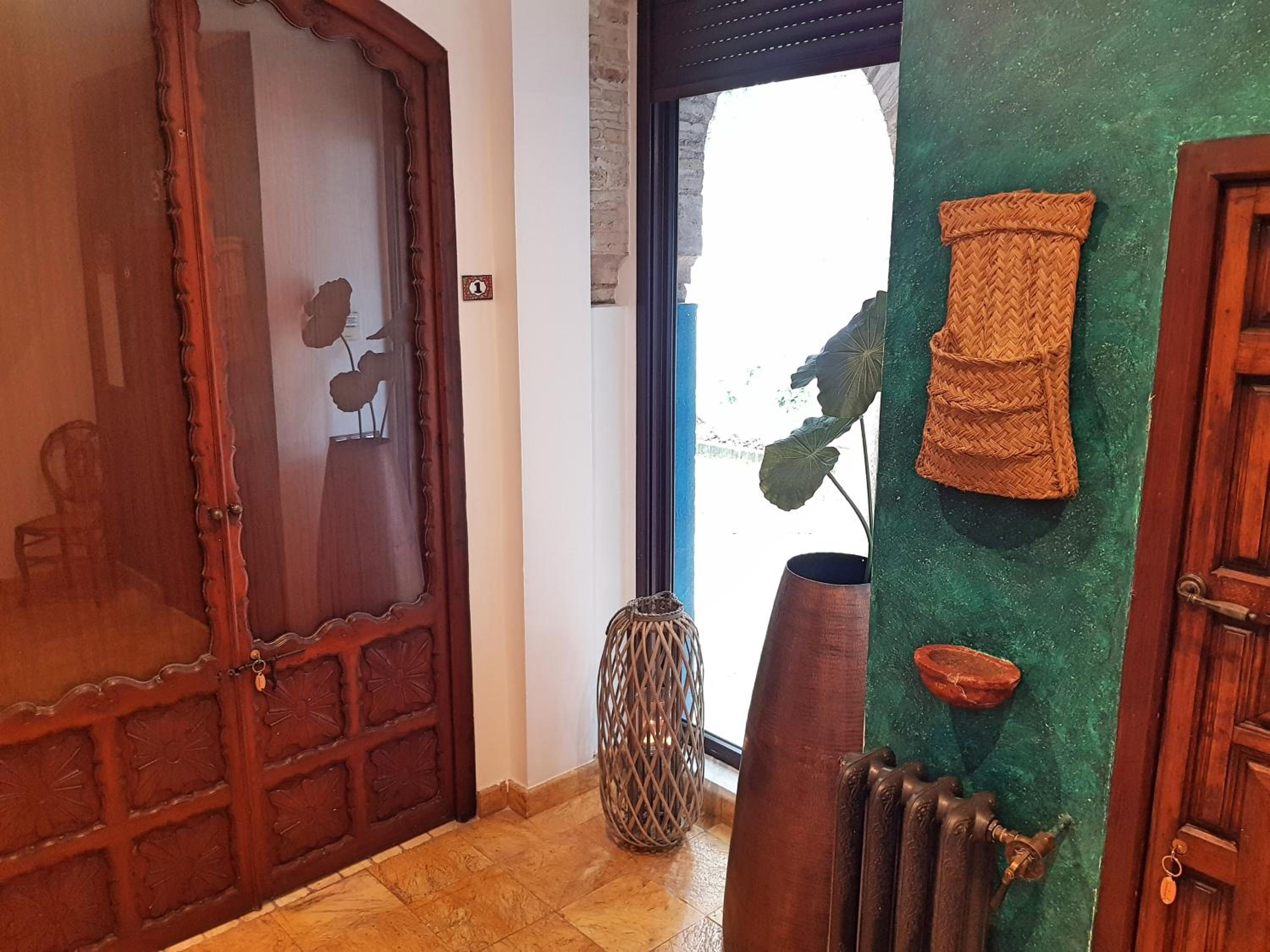 Suite with Garden View - Photo 19
