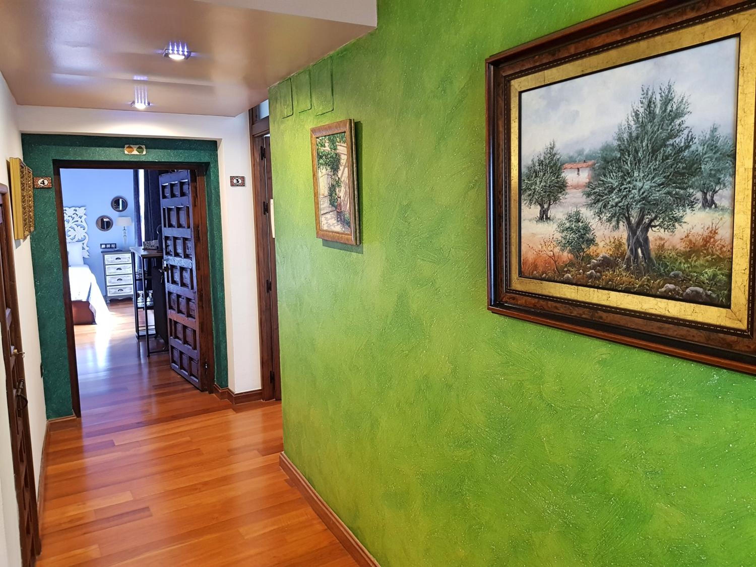 Suite with Terrace - Photo 25