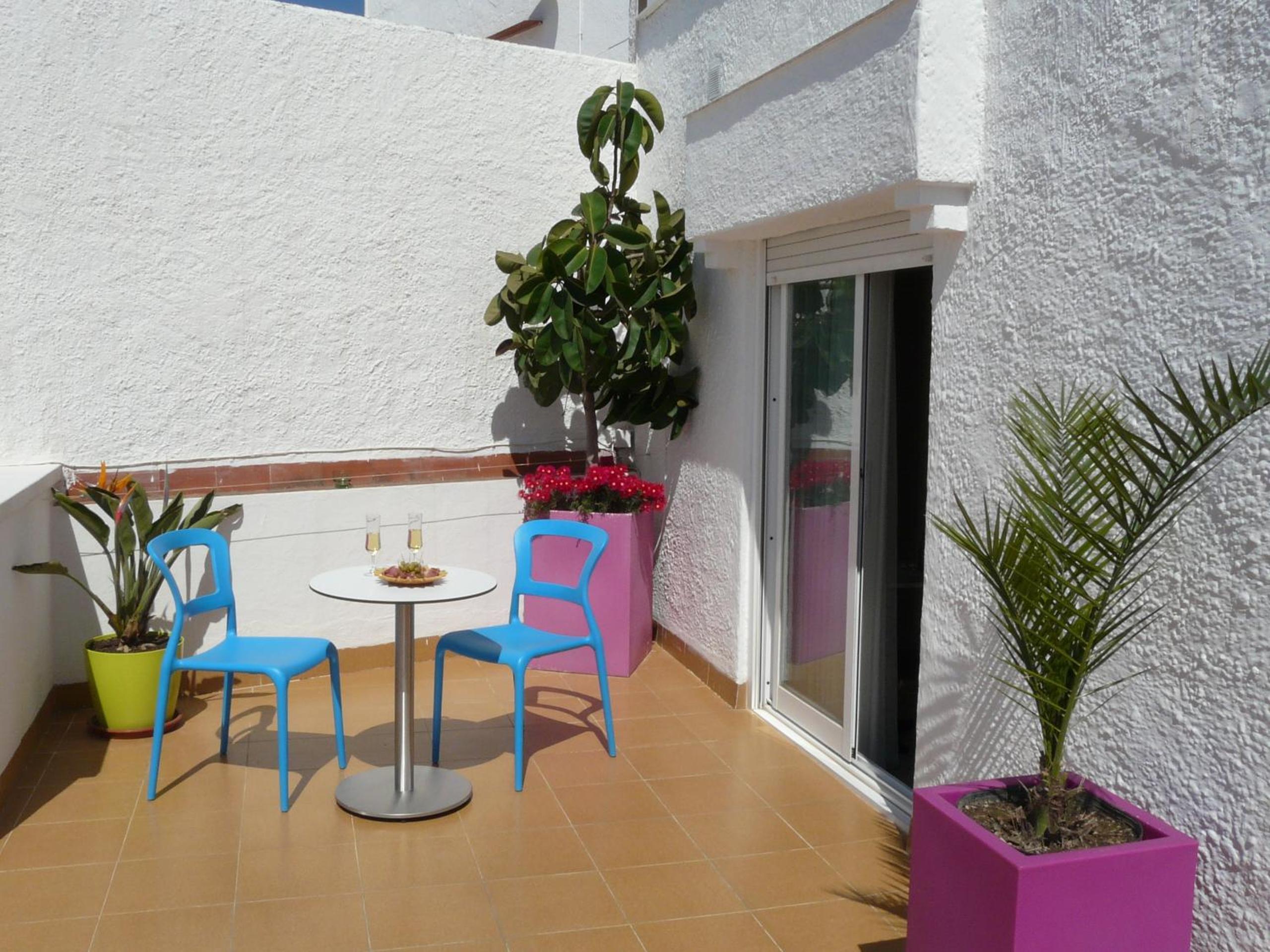 Double Room with Terrace - Photo 3