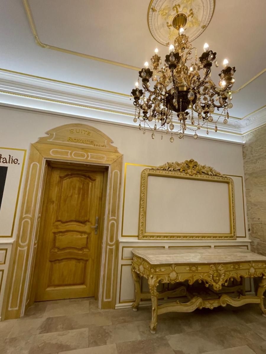 Deluxe Suite - Photo 9