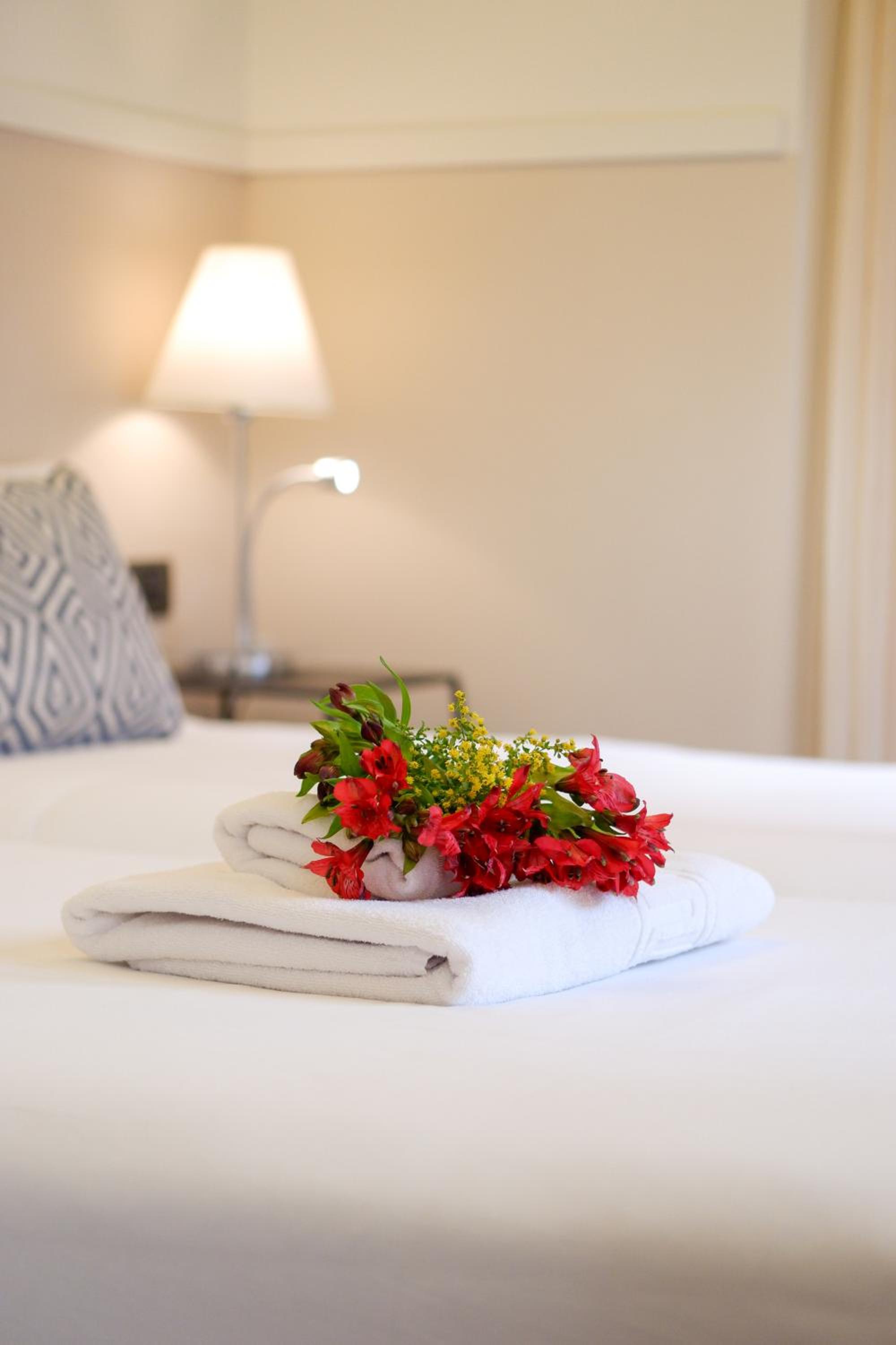 Double or Twin Room - Photo 6