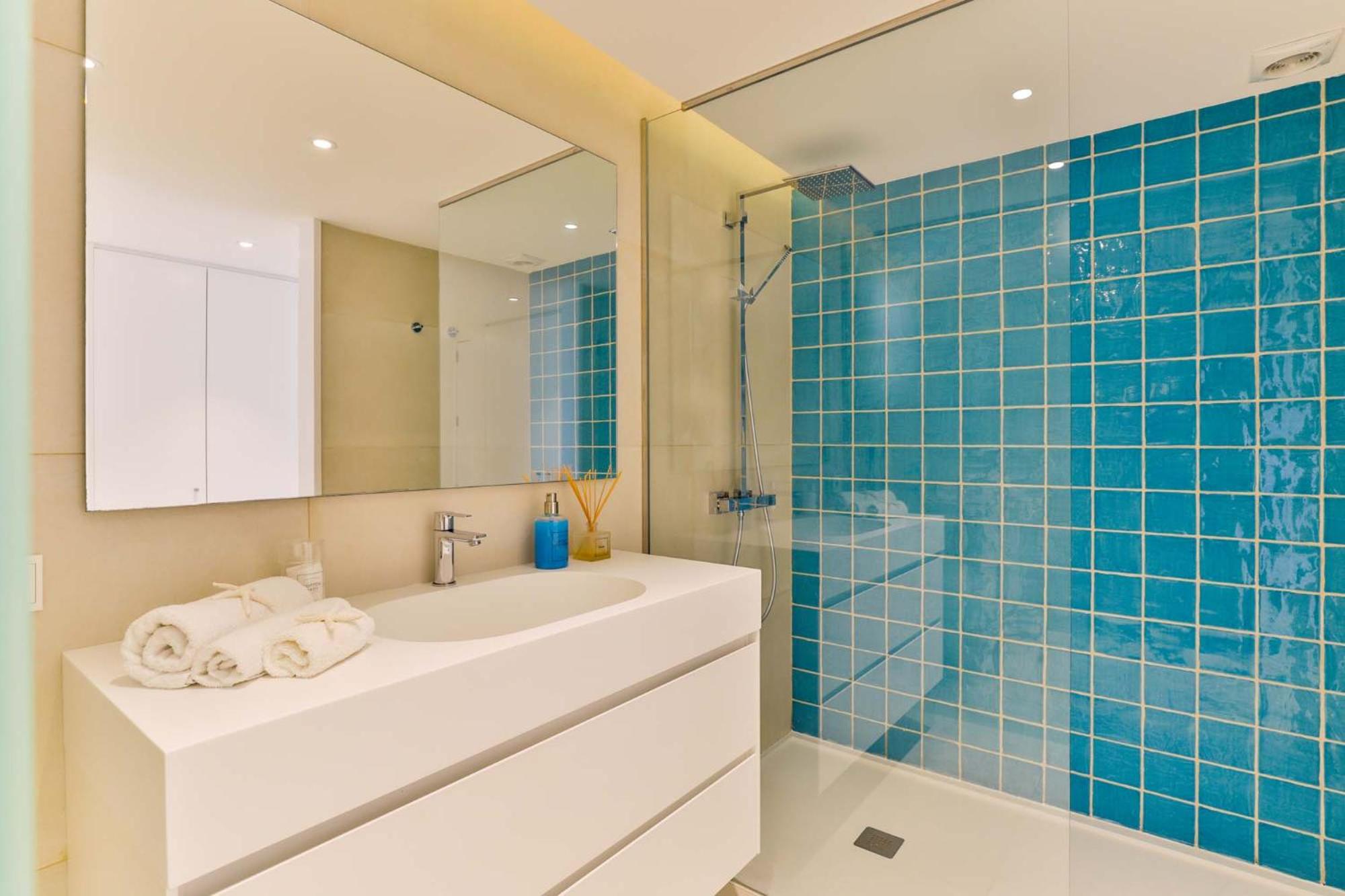 Three-Bedroom Villa photo 2