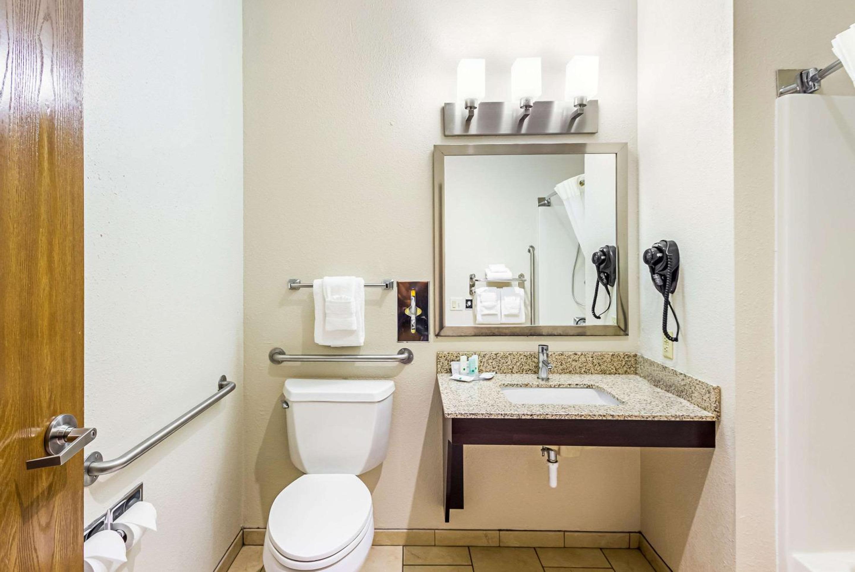 Queen Room - Disability Access/Non-Smoking - Photo 2
