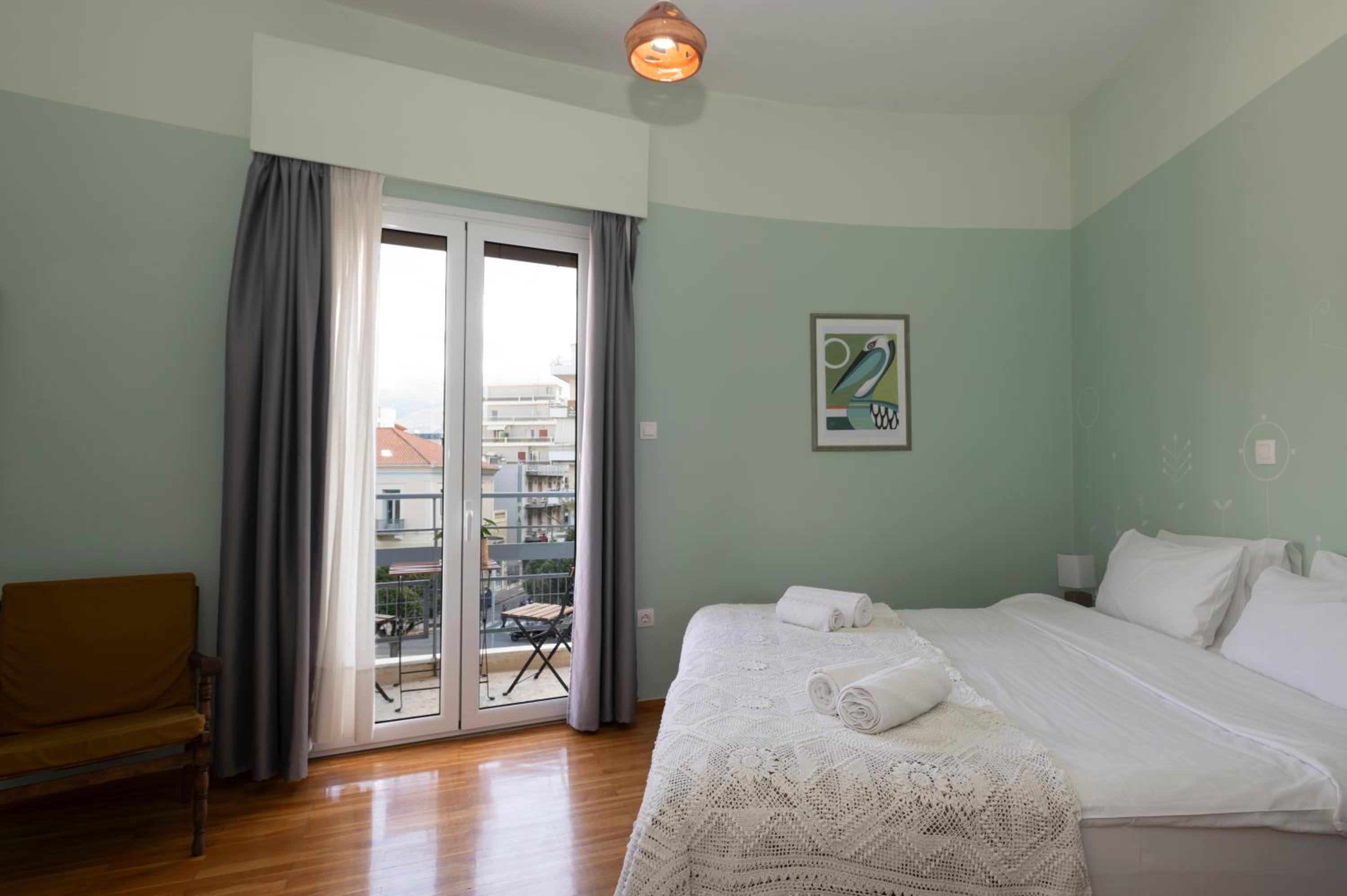 One-Bedroom Apartment with Balcony