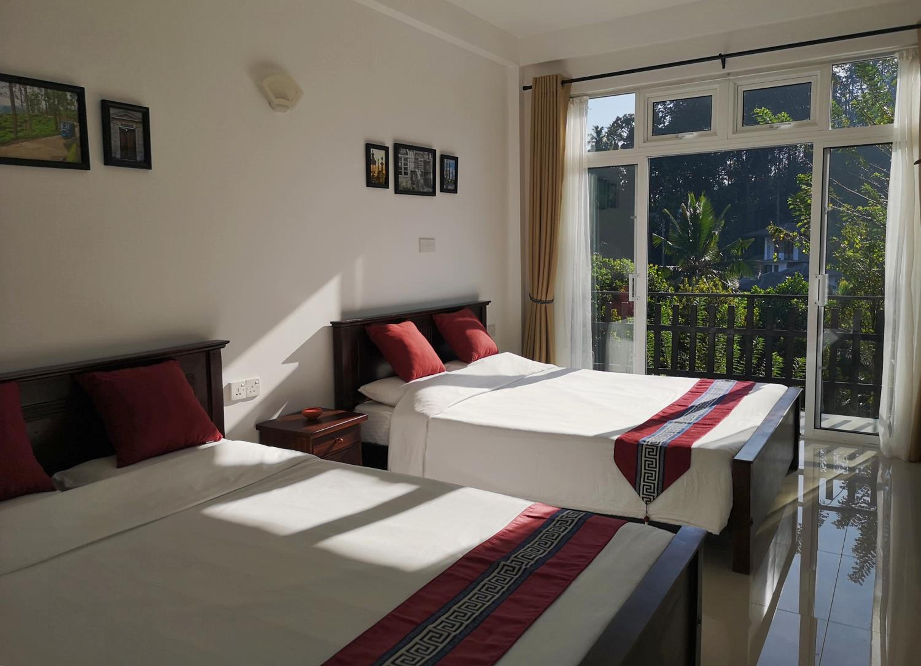 Quadruple Room With Balcony photo 3
