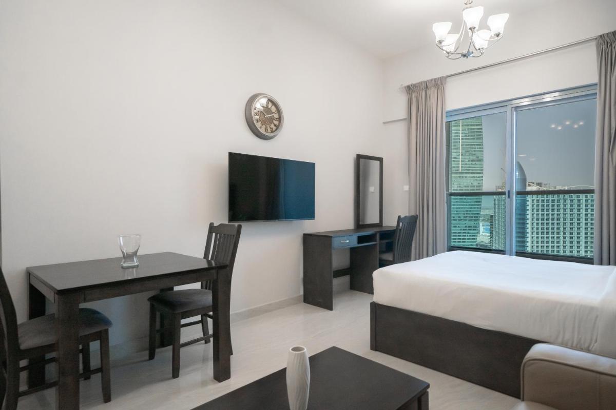 Studio Apartment photo 2