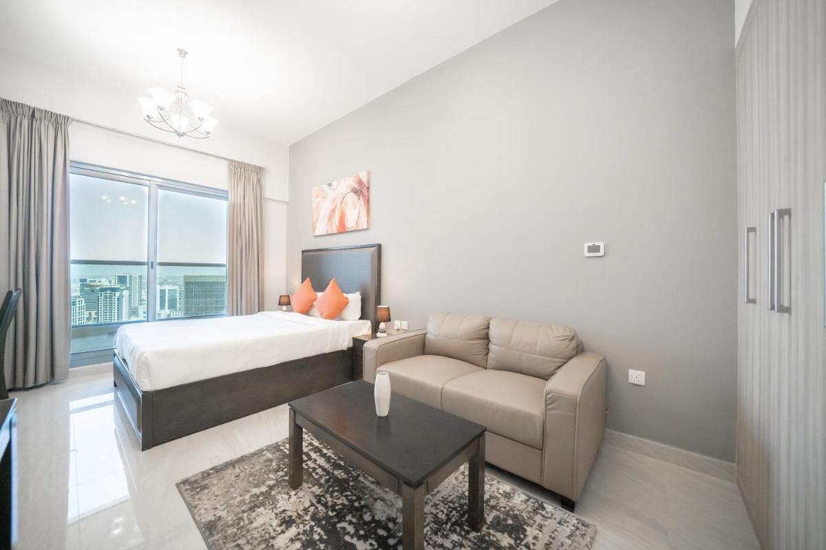 Studio Apartment photo 1