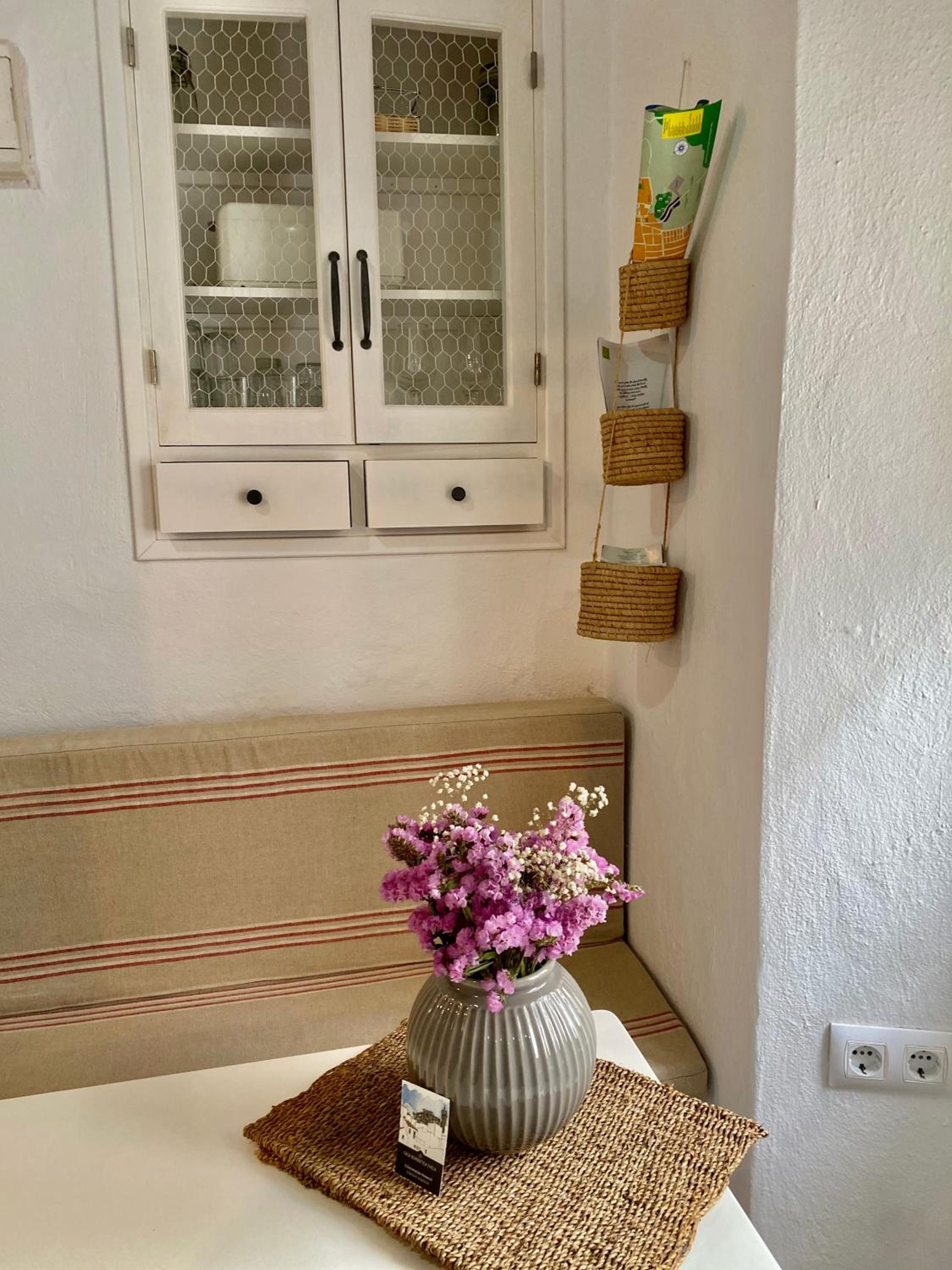 Studio Apartment - Photo 16