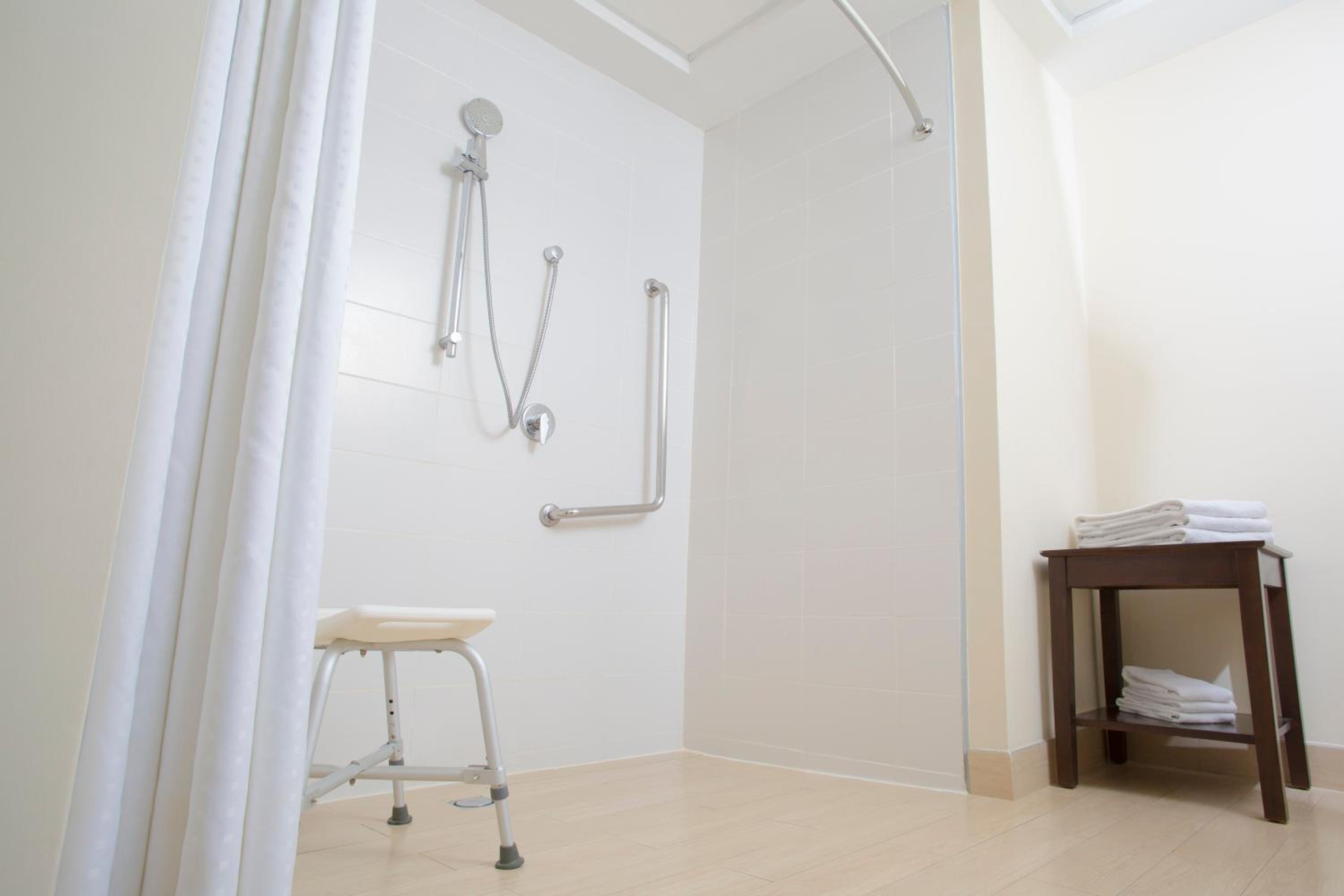 King Room - Disability Access