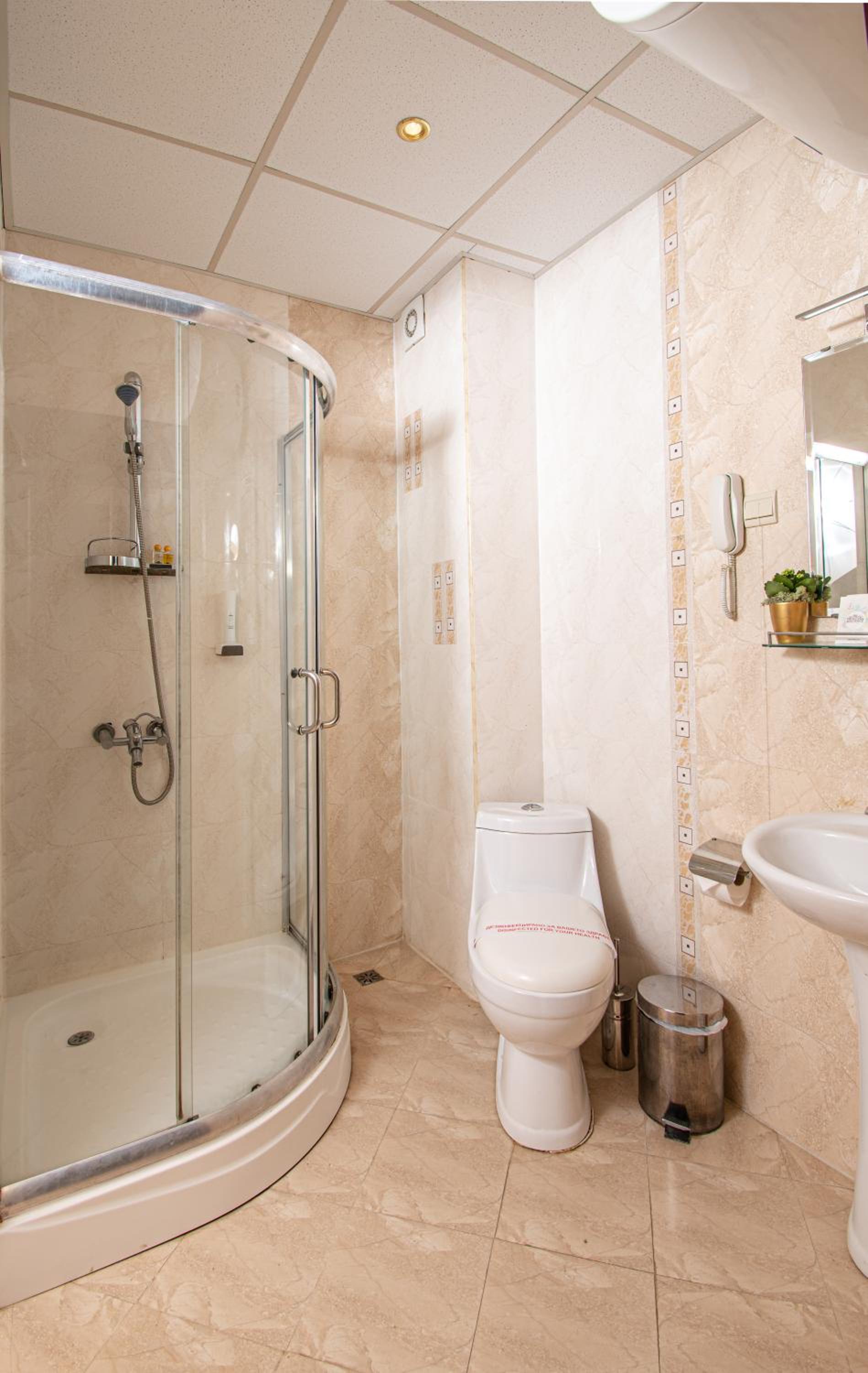 Double Room with Extra Bed - Sea View (3 Adults)  - Photo 5
