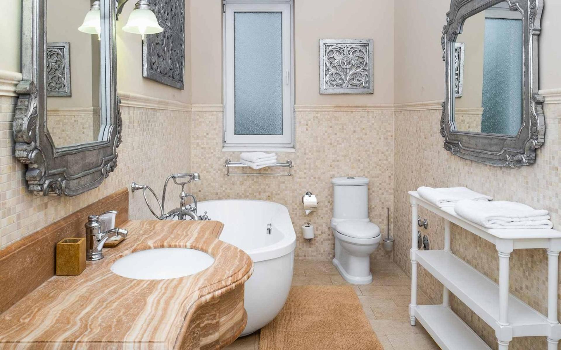 Superior One-Bedroom Apartment photo 3
