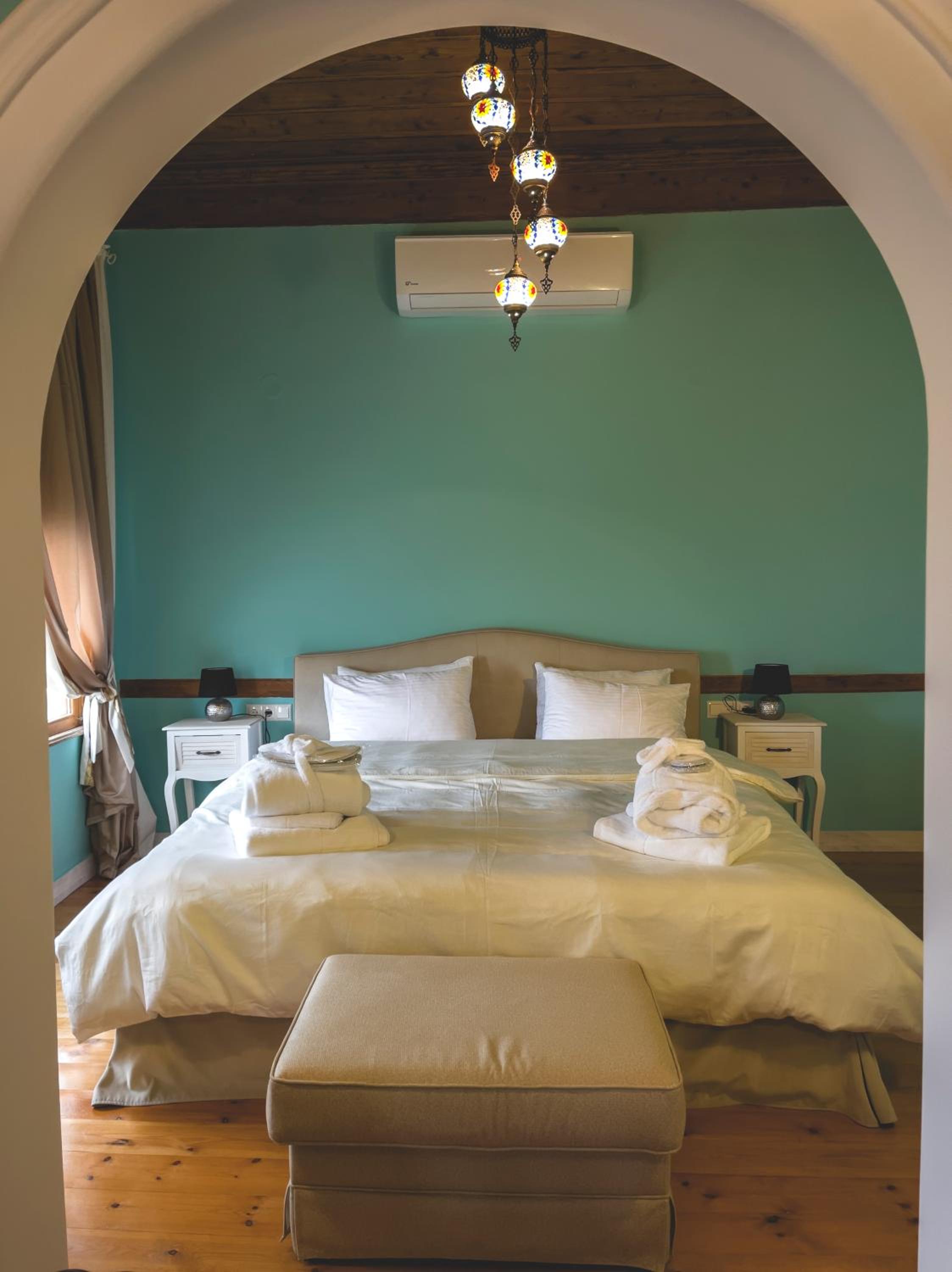 Apartment with Sea View - Photo 5