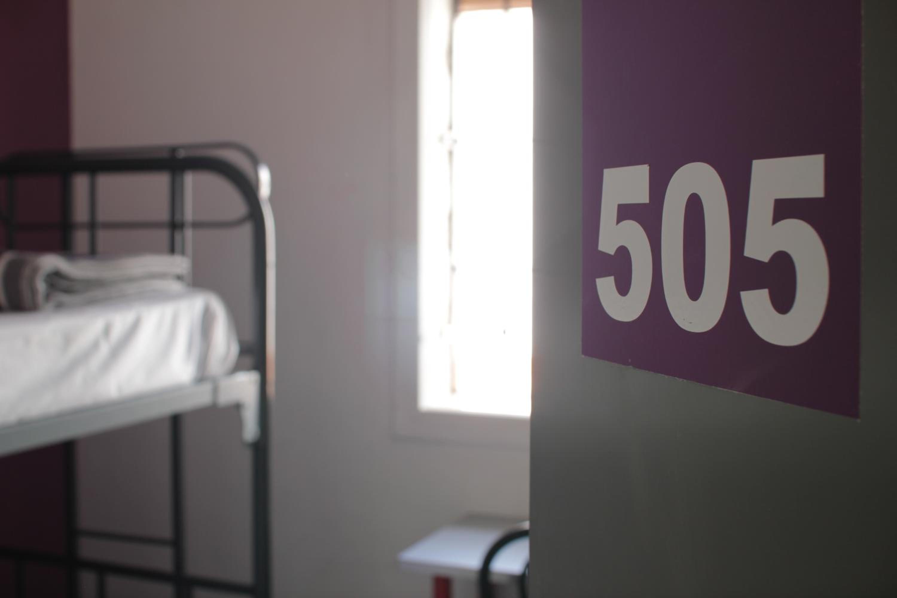 Economy Room with Bunk Beds photo 3