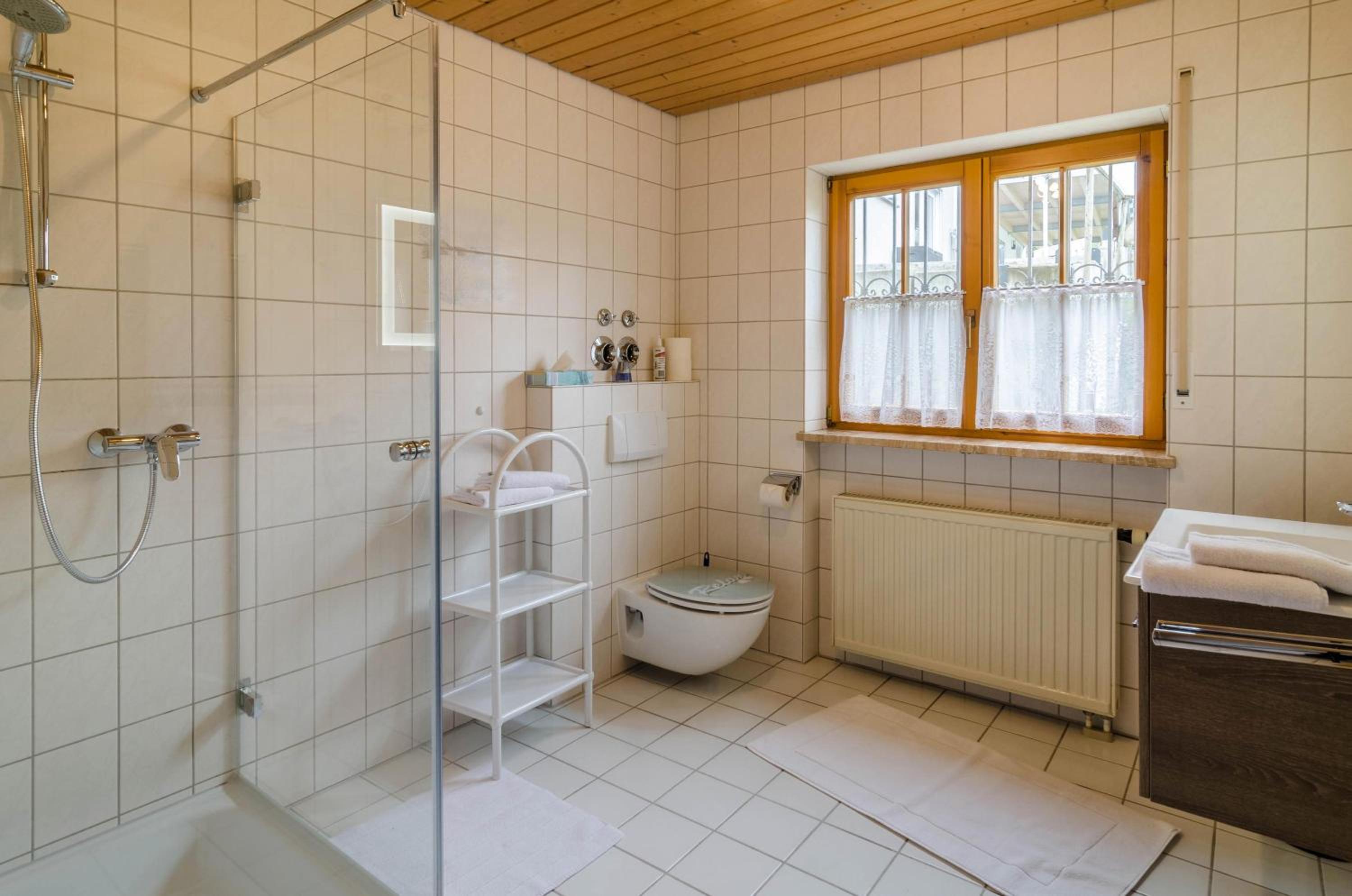 One-Bedroom Apartment with Garden View photo 3