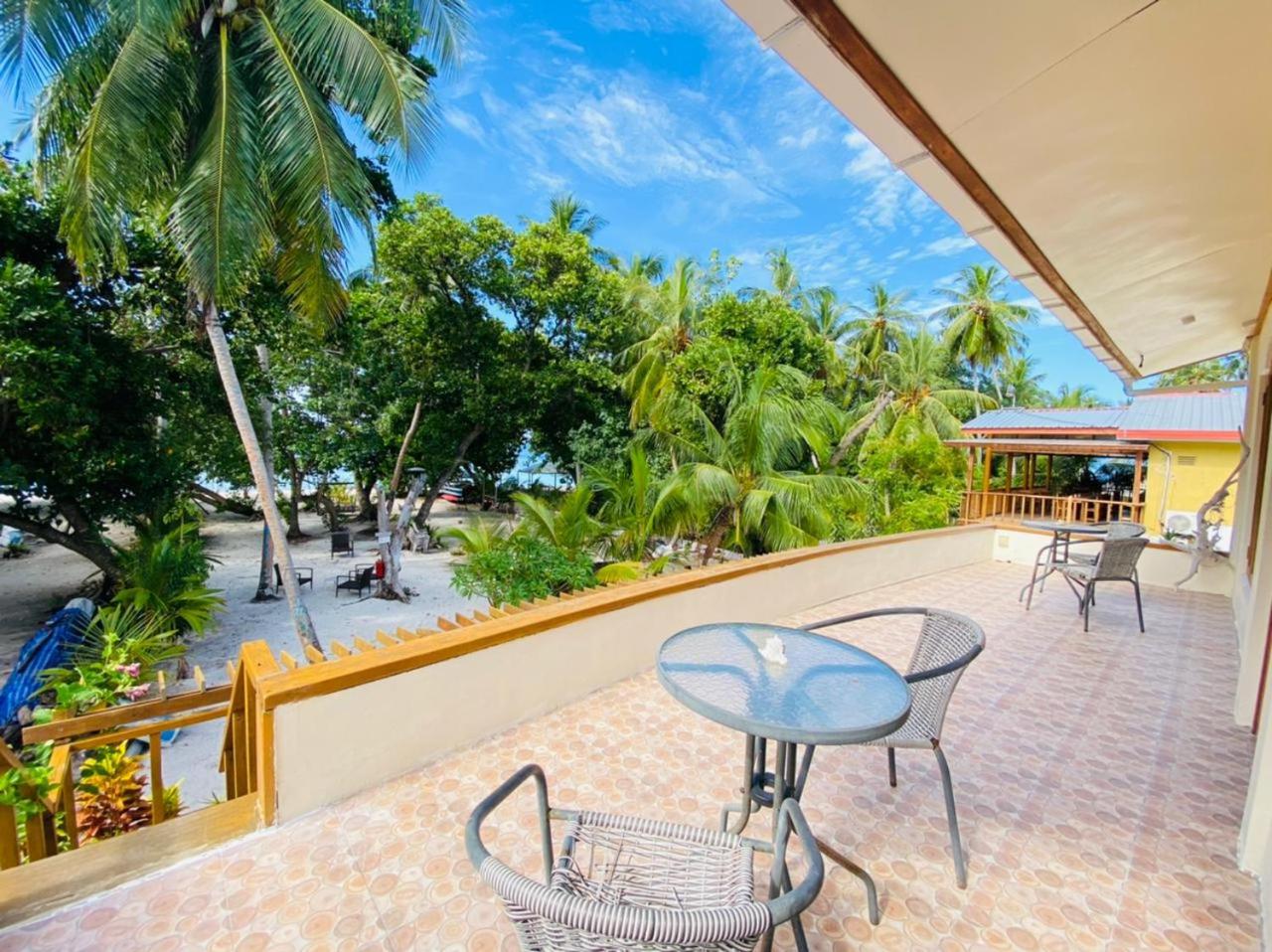 Deluxe Double Room with Balcony and Sea View photo 2