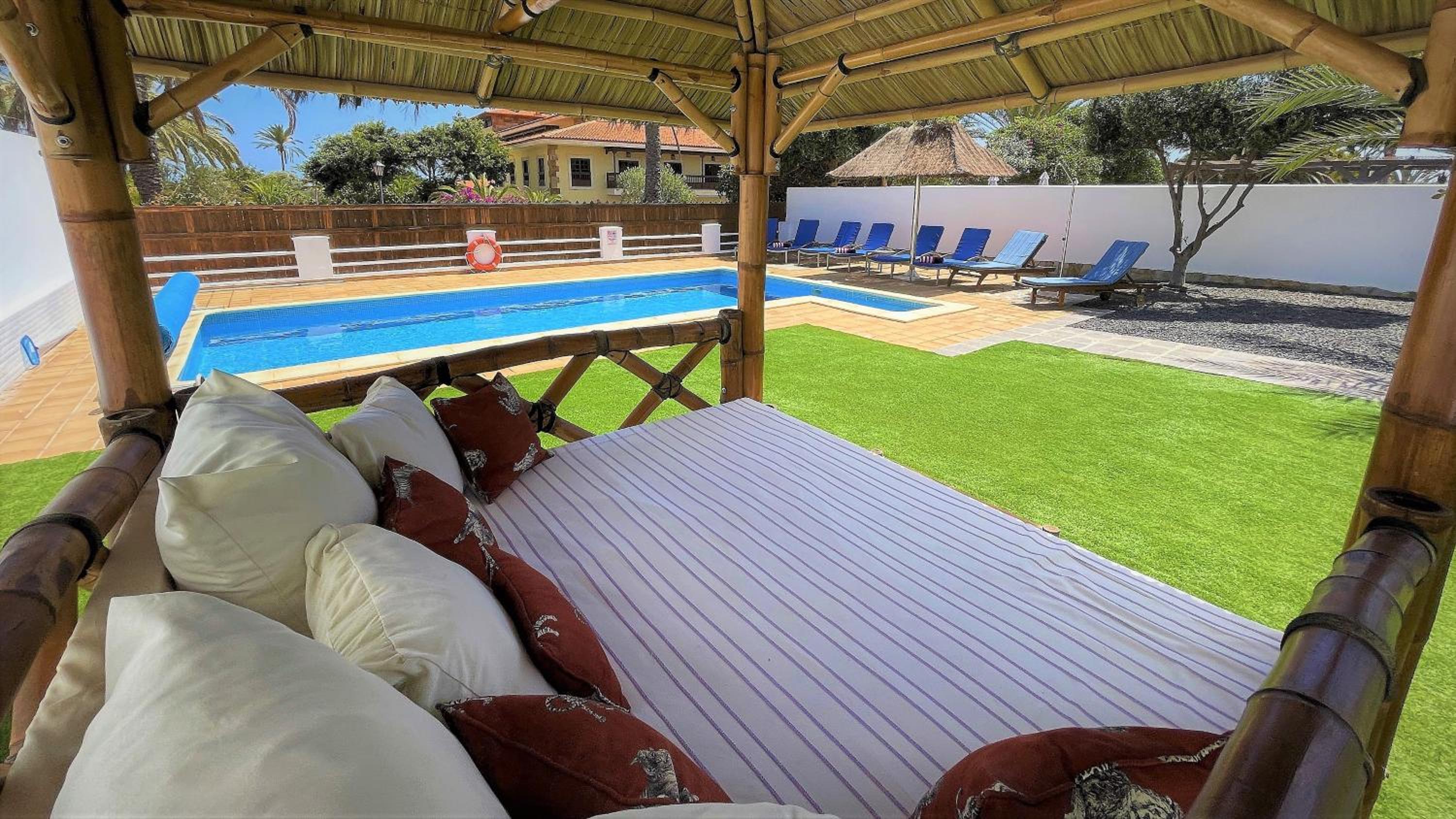 Villa with Private Pool photo 3