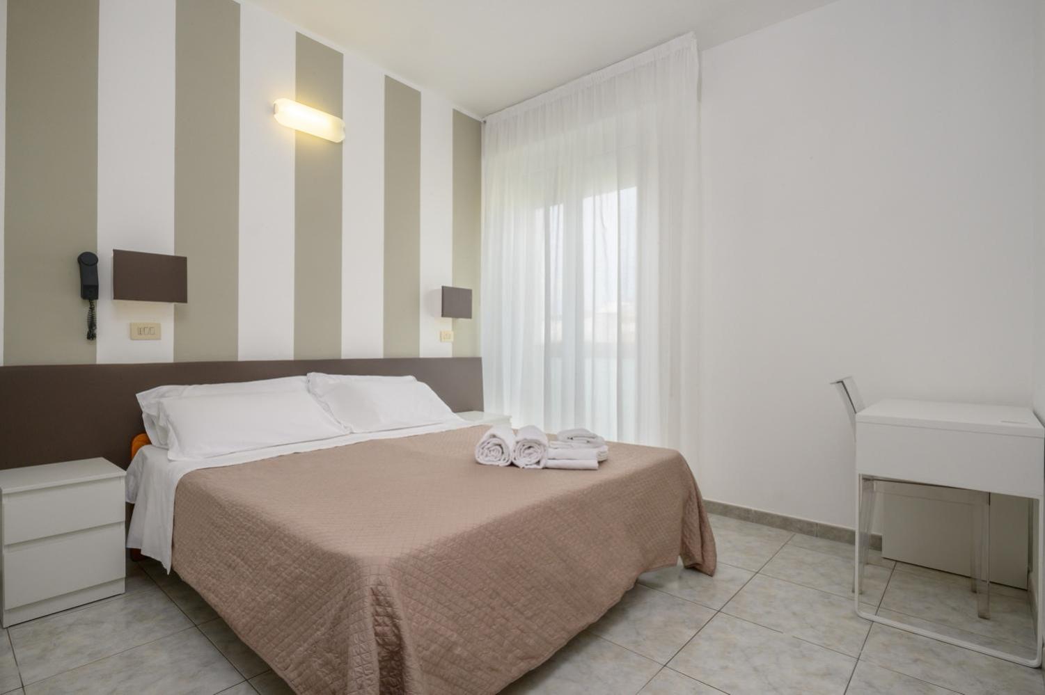 Double or Twin Room with Balcony - Photo 1