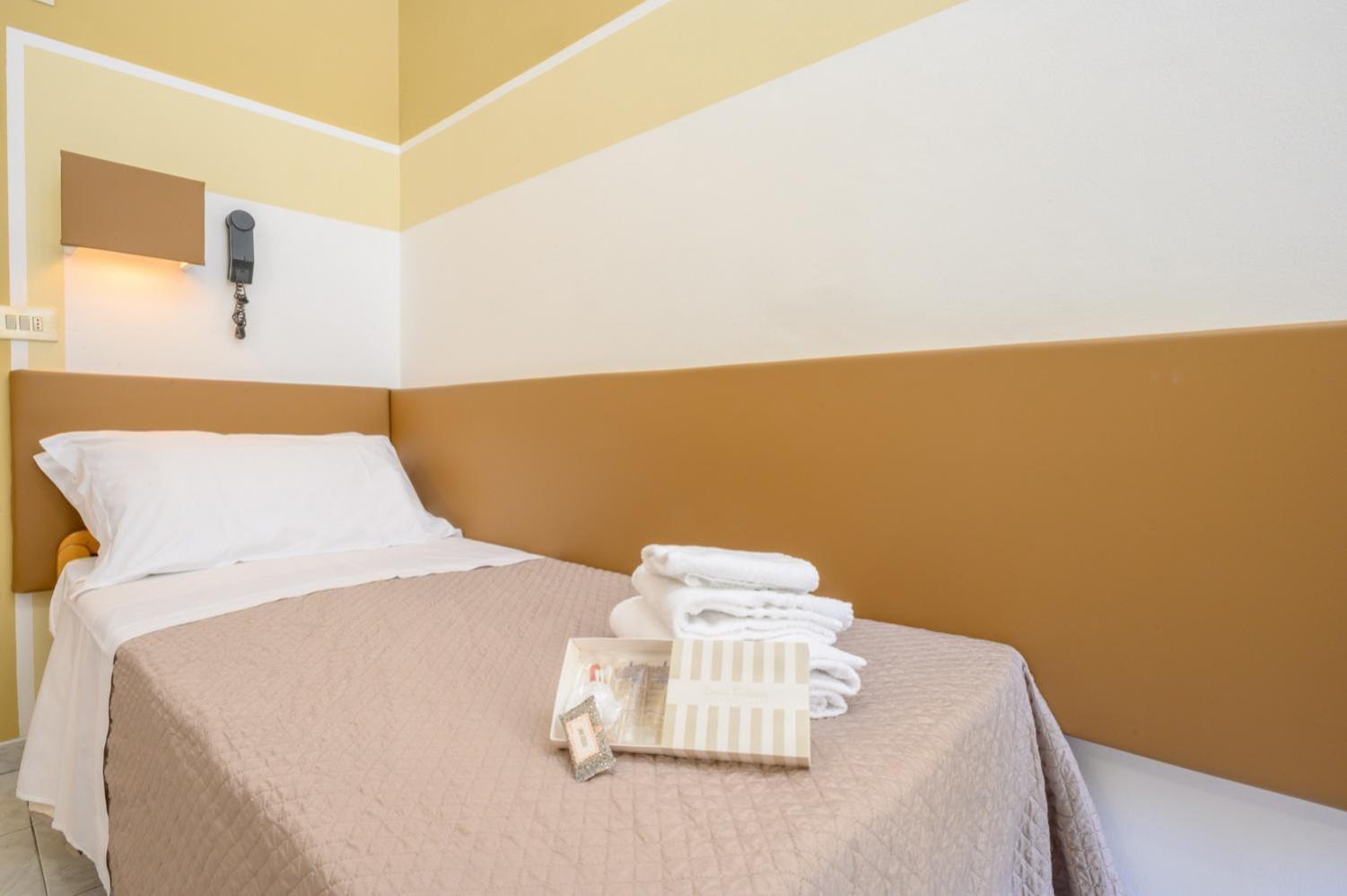 Standard Single Room photo 3