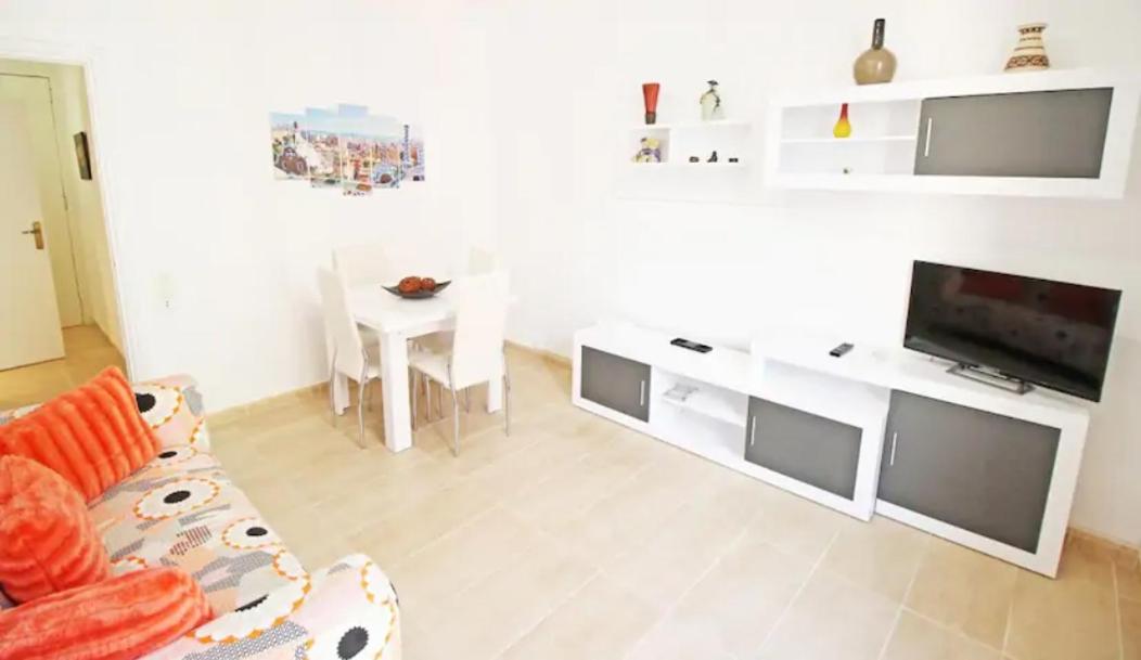 Apartamento con Balcón