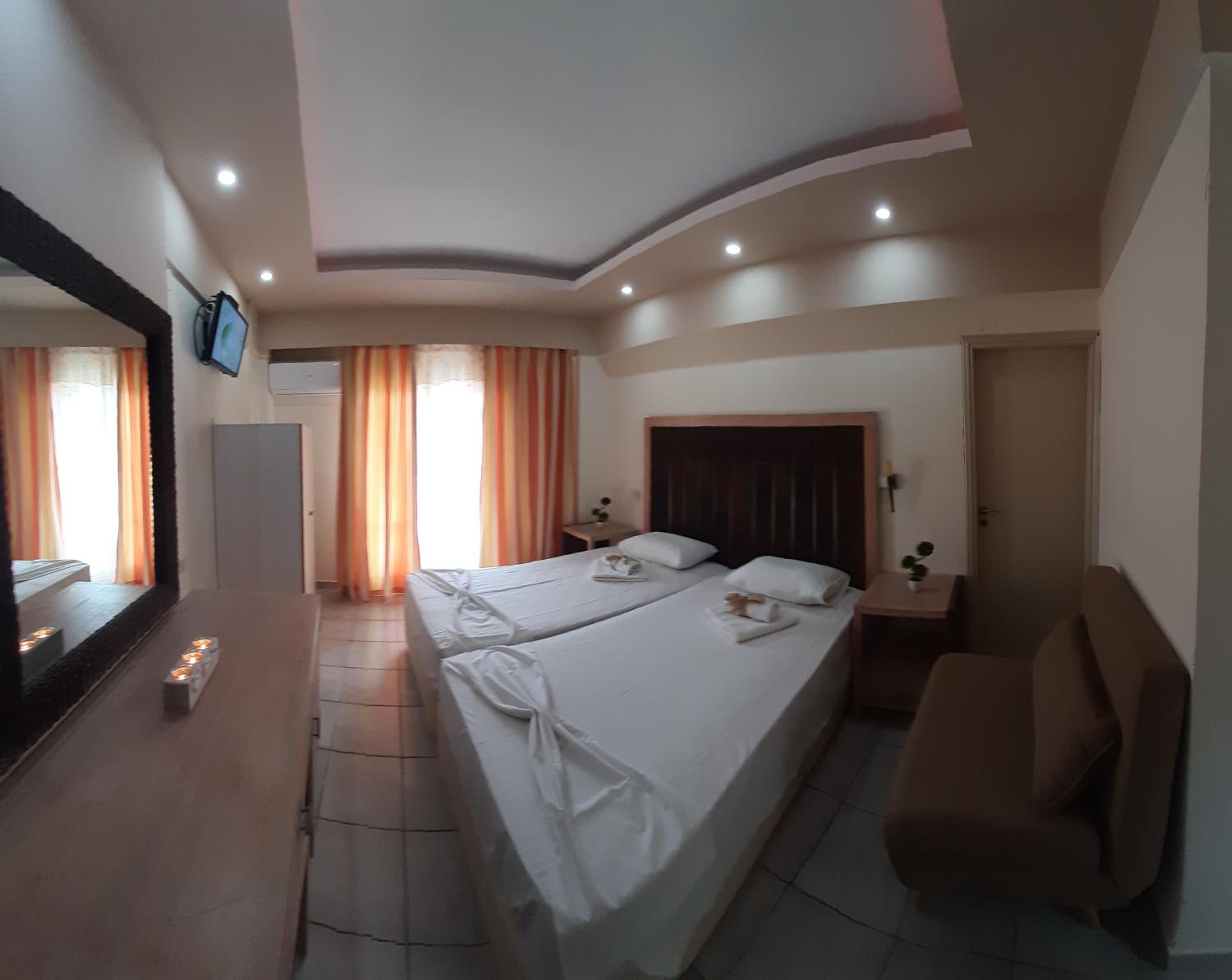 Studio Apartment with Sea View photo 1