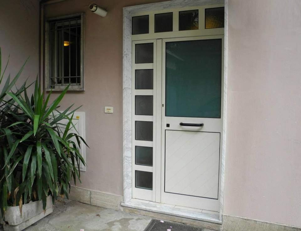 One-Bedroom Apartment - Photo 6