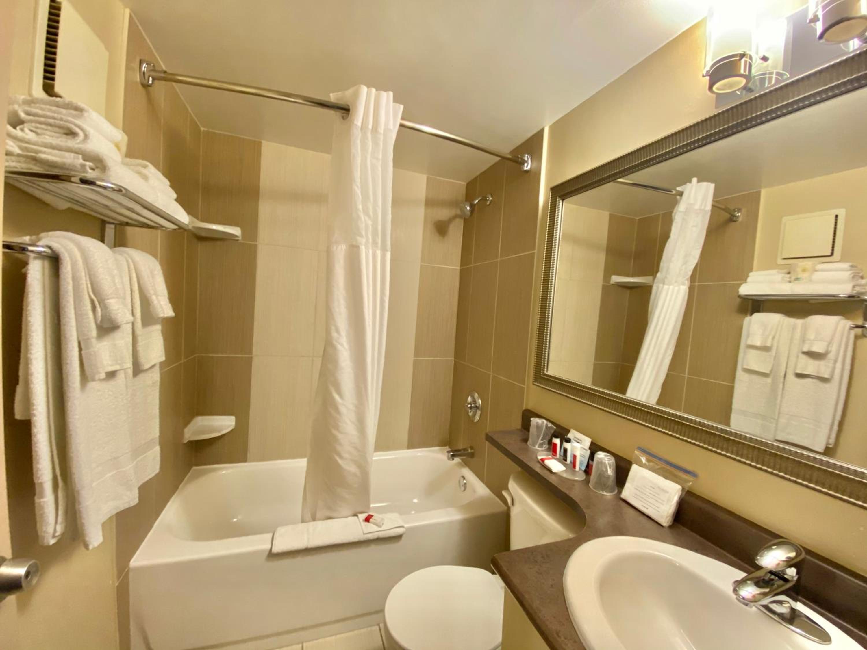 Superior King Suite - Non-Smoking photo 1