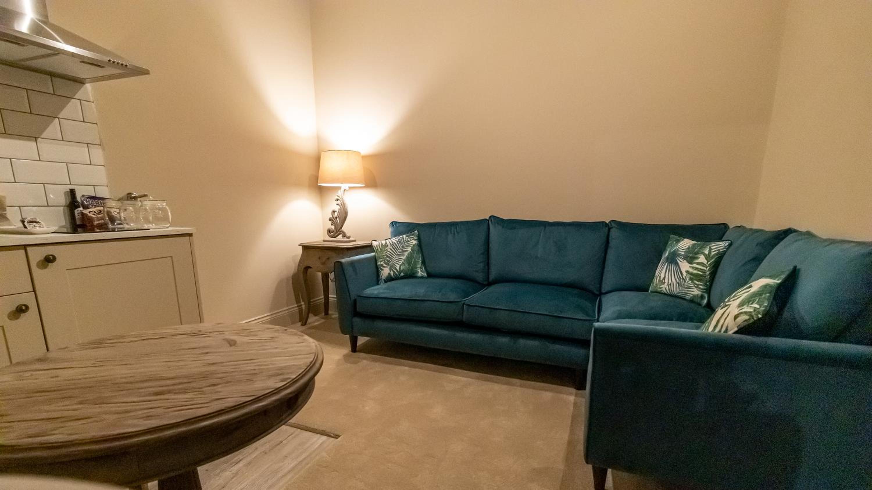 Flamingo - (One Bedroom Apartment) - Photo 1