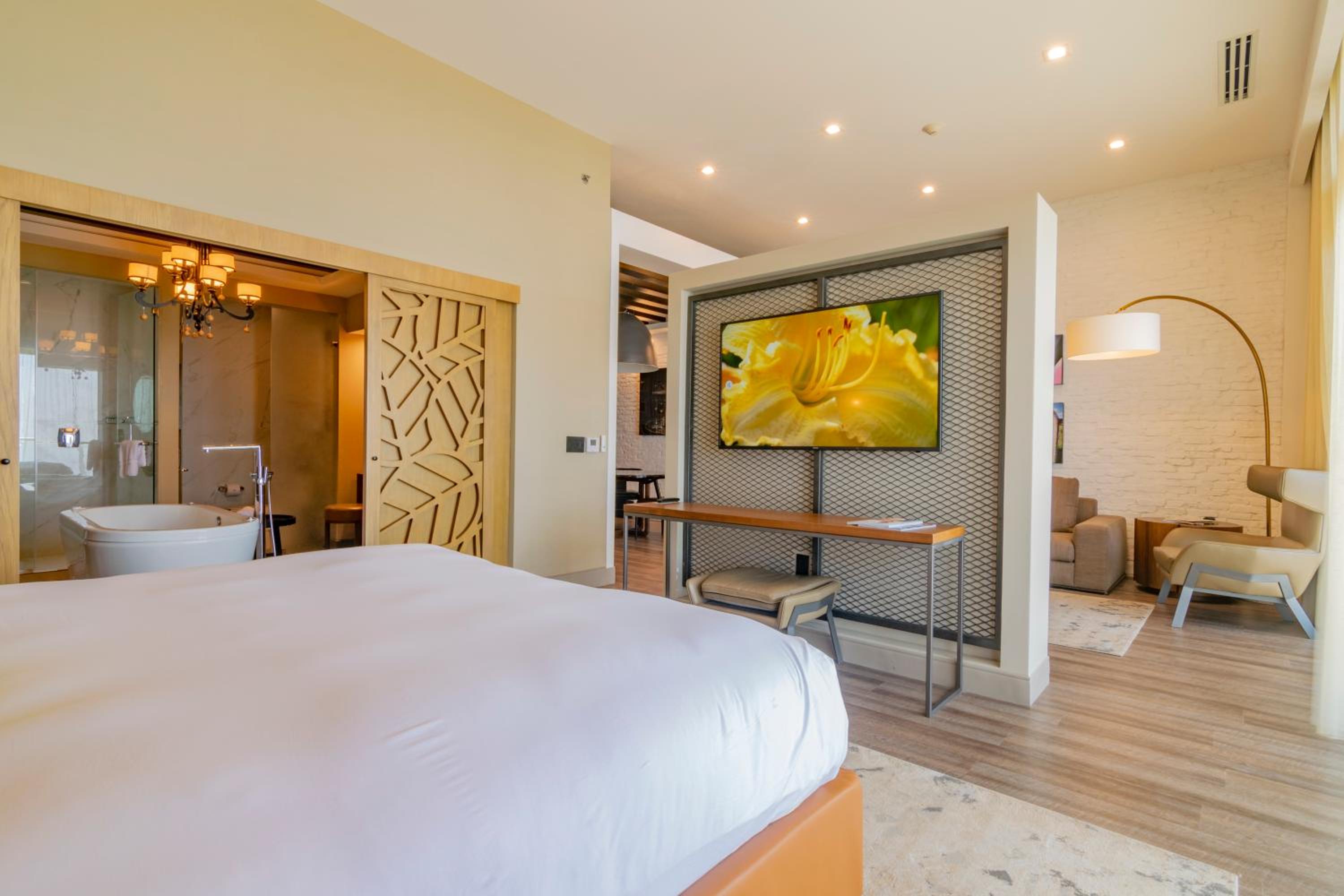 Loft Ocean King