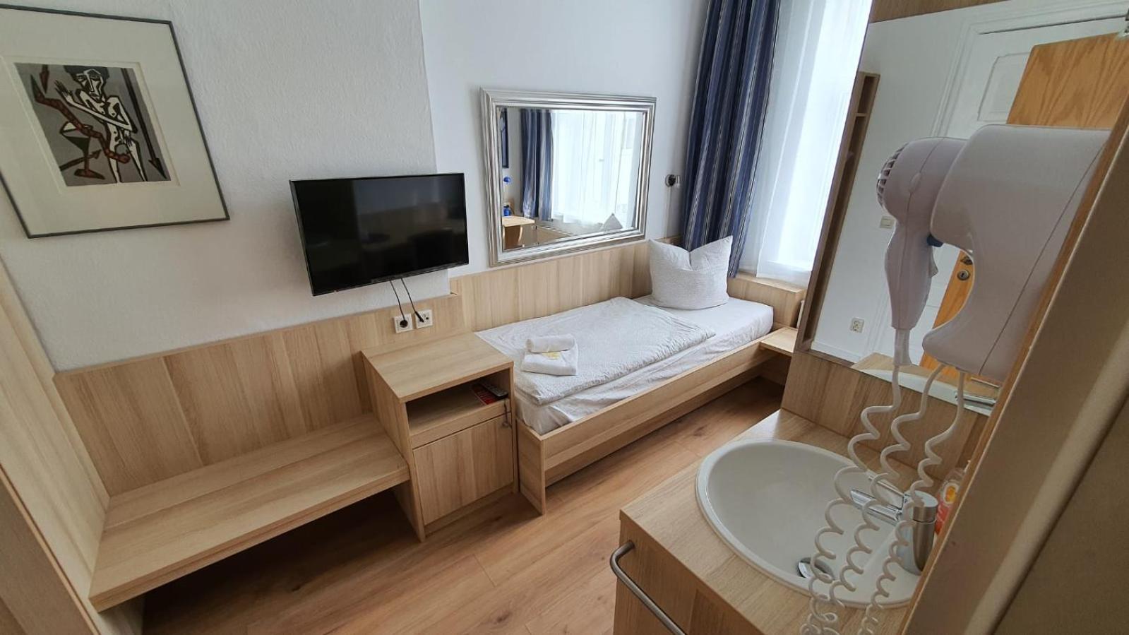 Single Room photo 1