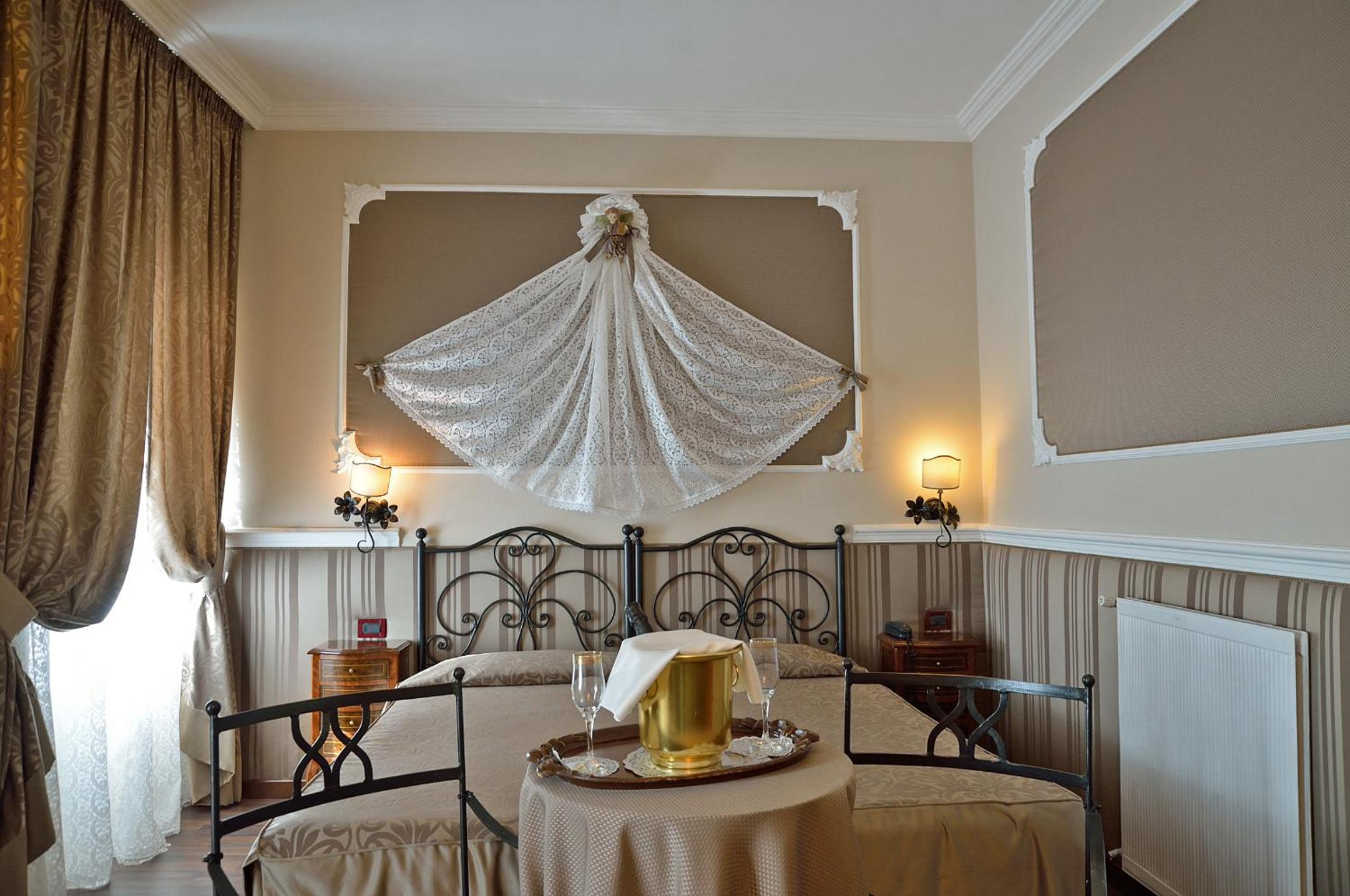 Double Room photo 3