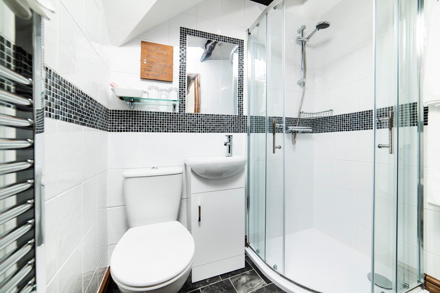 Two-Bedroom House - Photo 8