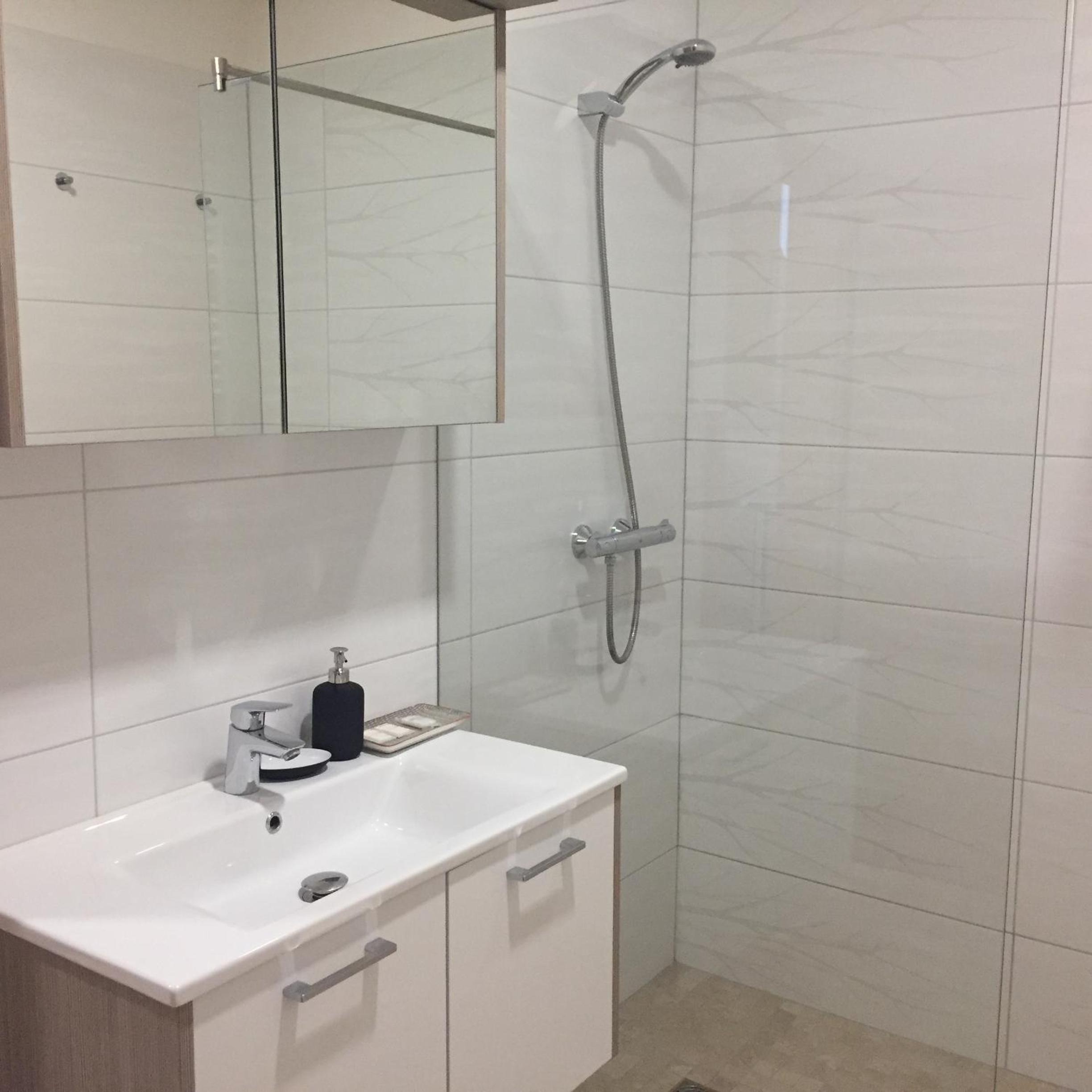 Double or Twin Room with Private Bathroom photo 2