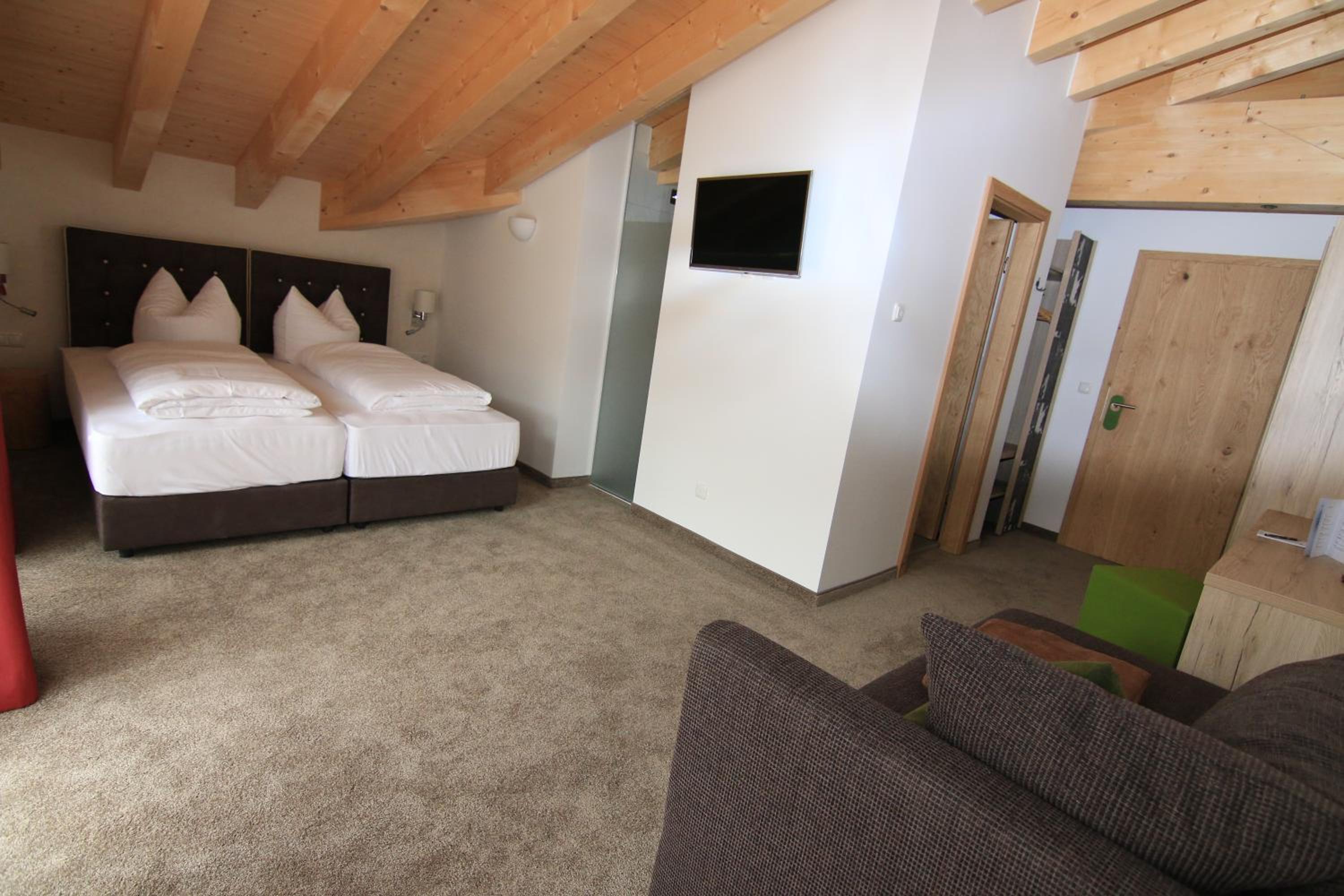 Superior Double Room with Balcony