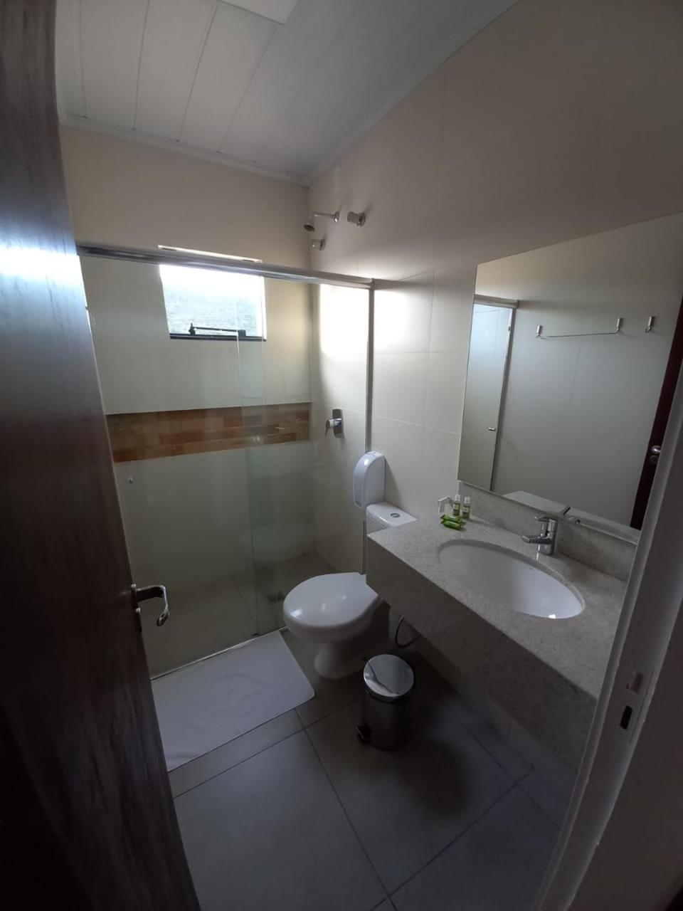 Suite - Photo 3
